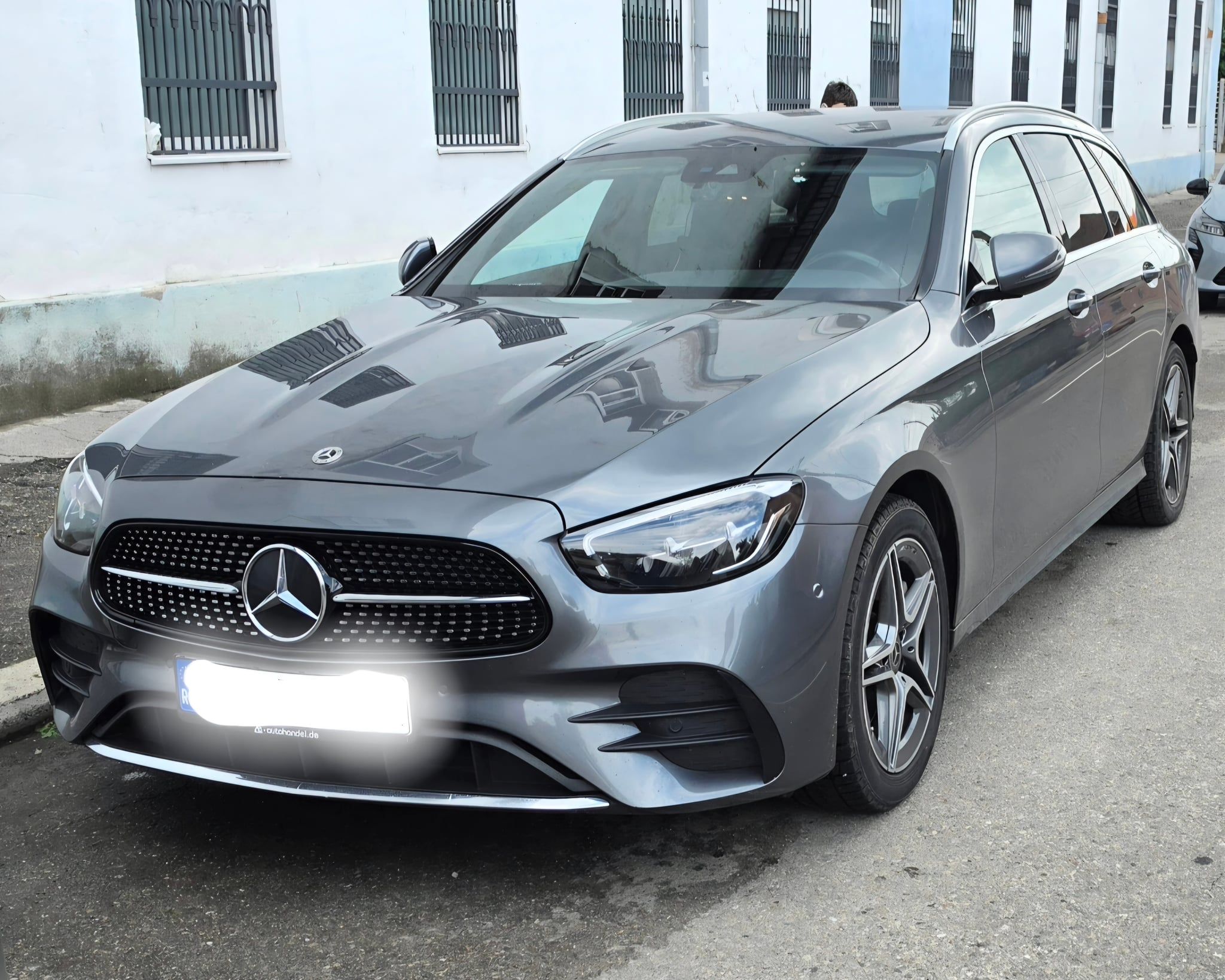 Mercedes E 300de plug-in/AF 2023/AMG sau schimb