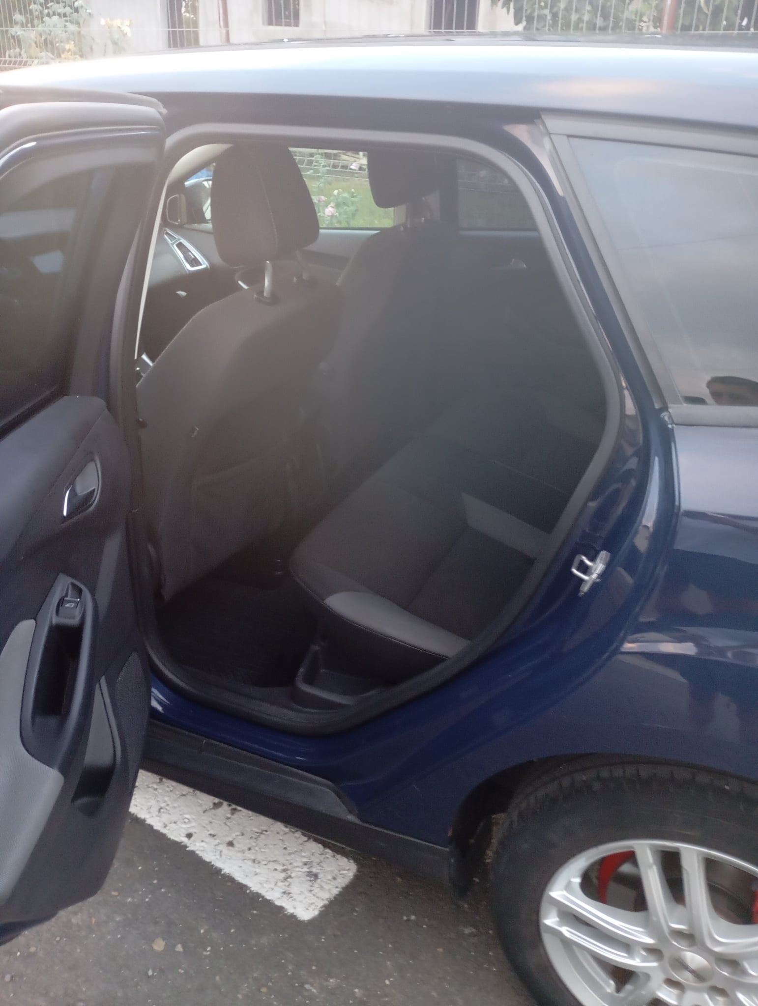 Vând Ford Focus,1.6 Tdci,2011 - 9