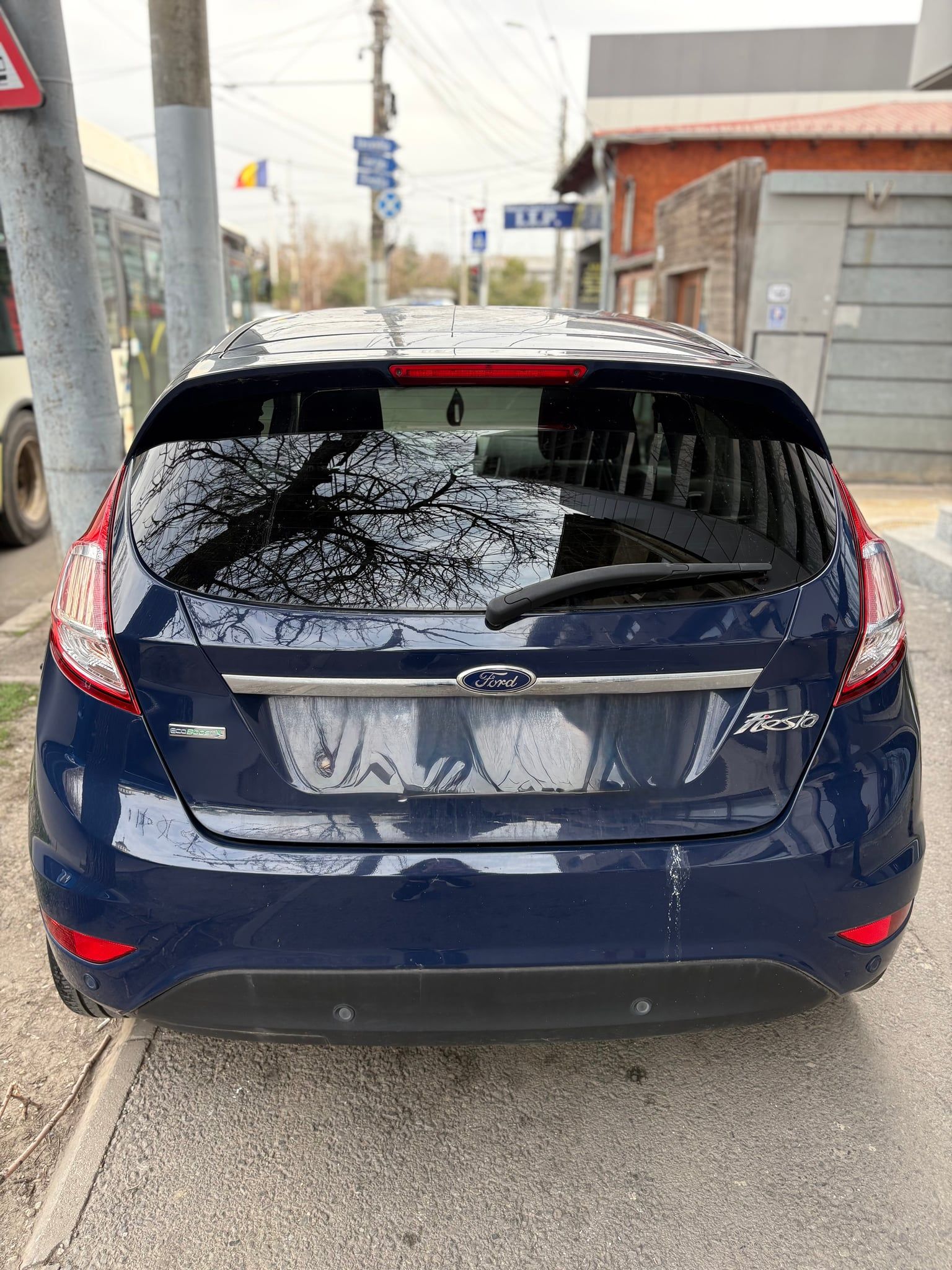 Ford Fiesta 2016 automata - 2