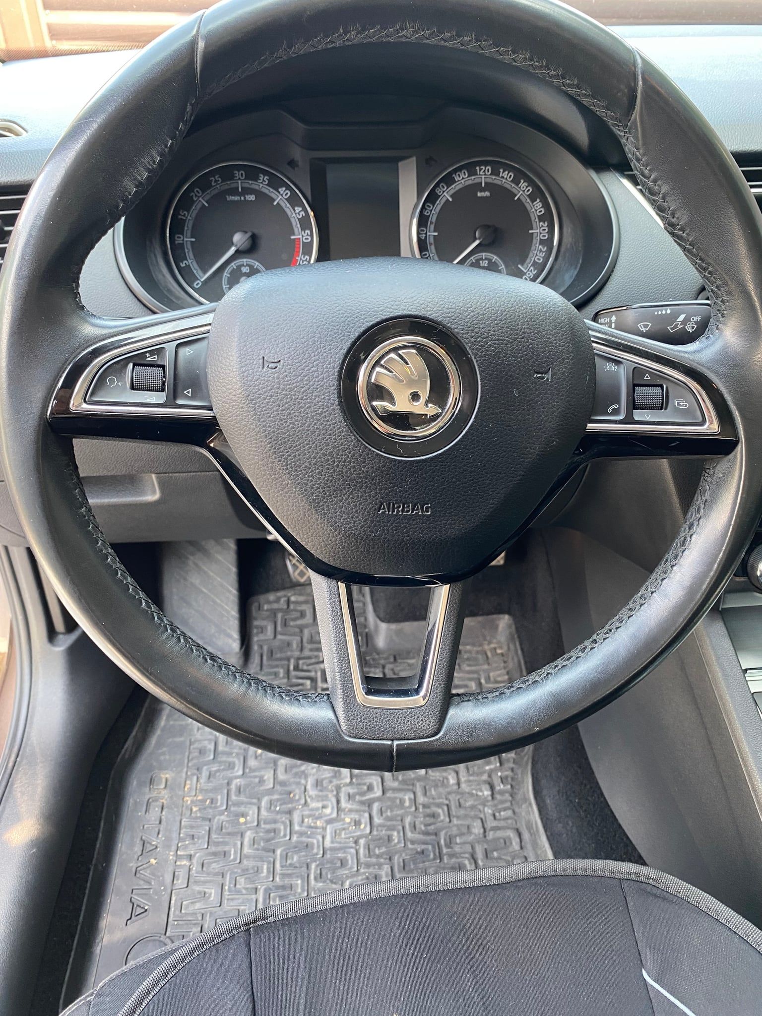 Skoda Octavia 2018 1,6 TDI 109000 km - 6