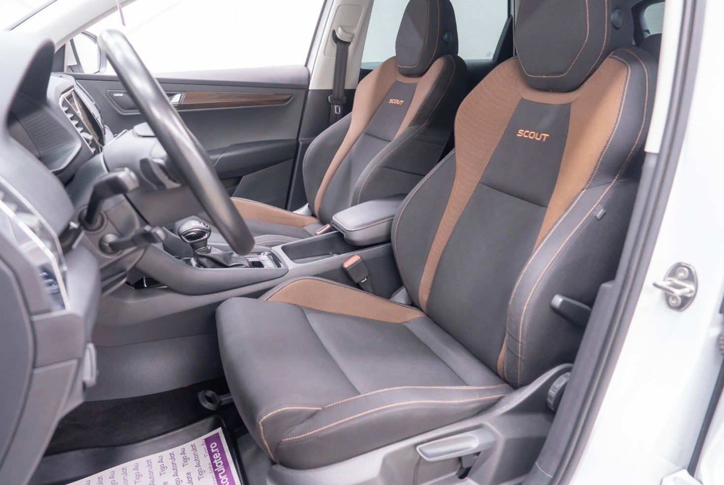 Skoda KAROQ SCOUT - 4
