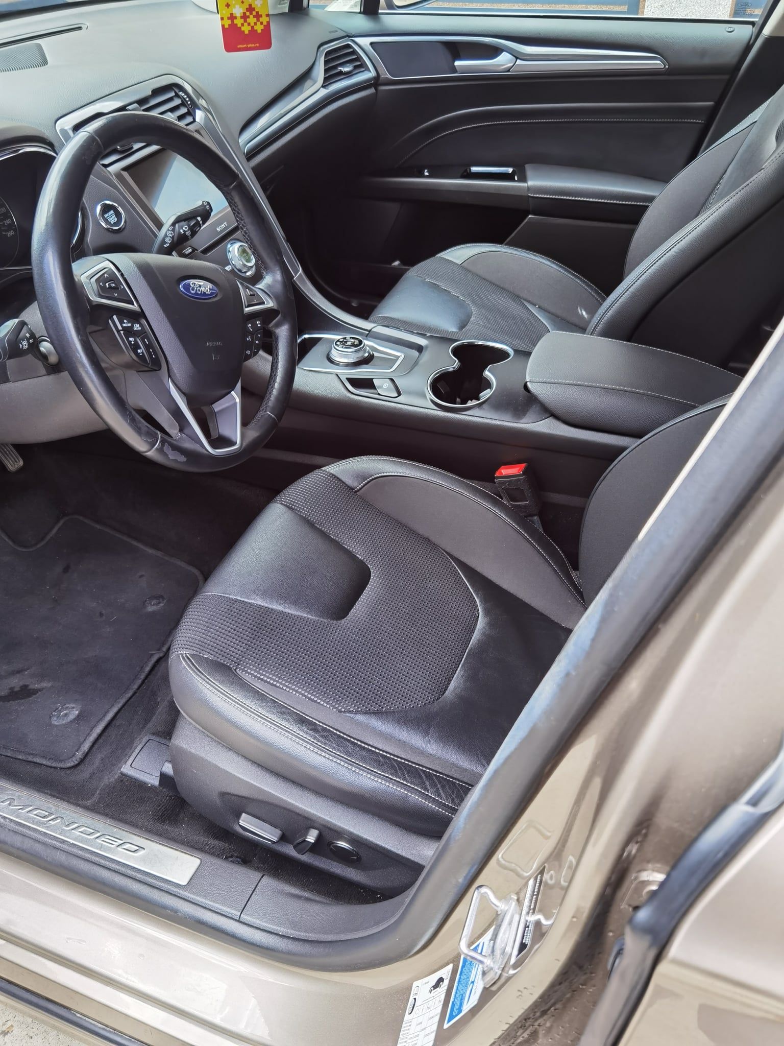 Ford Mondeo Titanium+ 2.0 190cp - 6