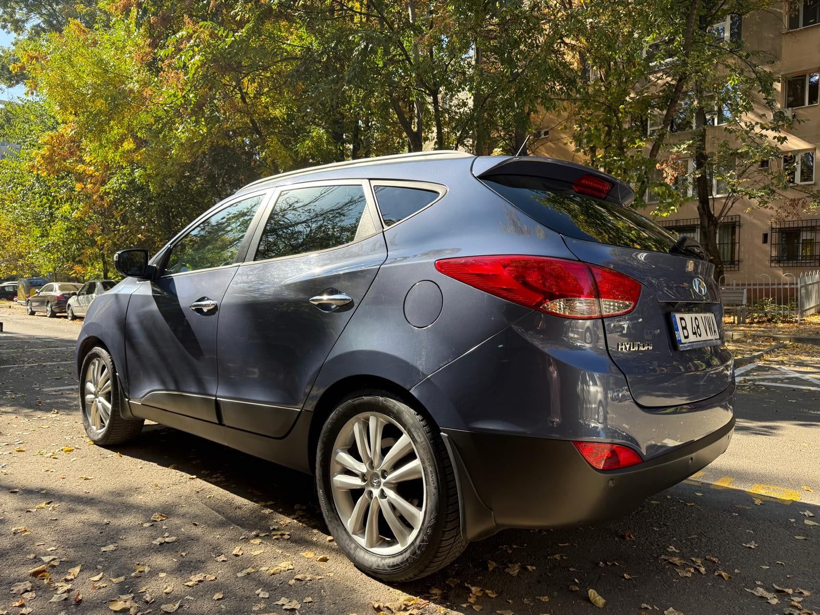 Hyundai ix35 2.0 CRDi | 184 CP |4x4 AUTOMAT | 2012 | 188.250 km | Interior piele - 3