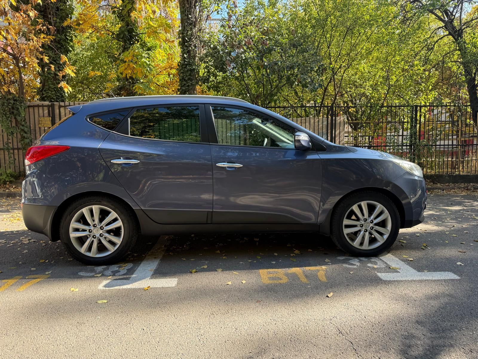 Hyundai ix35 2.0 CRDi | 184 CP |4x4 AUTOMAT | 2012 | 188.250 km | Interior piele - 2