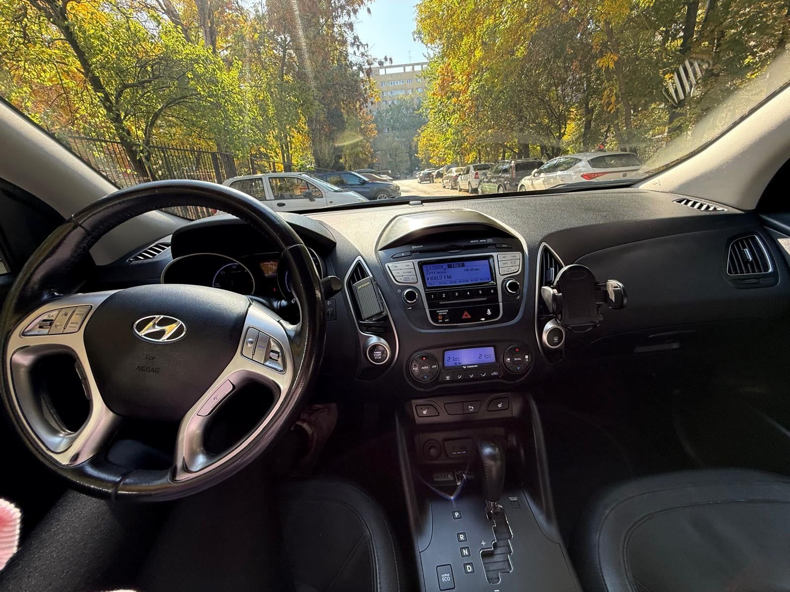 Hyundai ix35 2.0 CRDi | 184 CP |4x4 AUTOMAT | 2012 | 188.250 km | Interior piele - 9