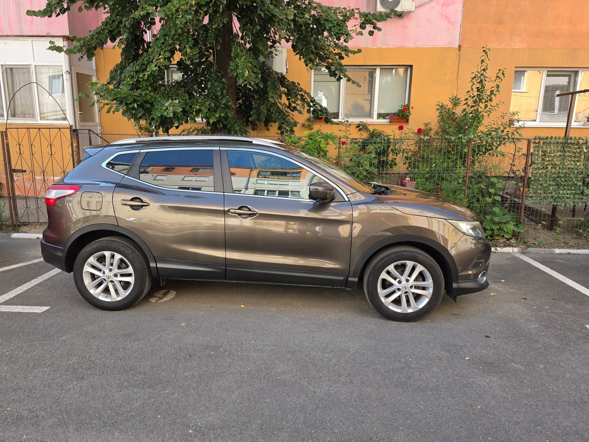 Vând Nissan Qashqai J11 1.6 DCI X-Tronic  TEKNA - 15