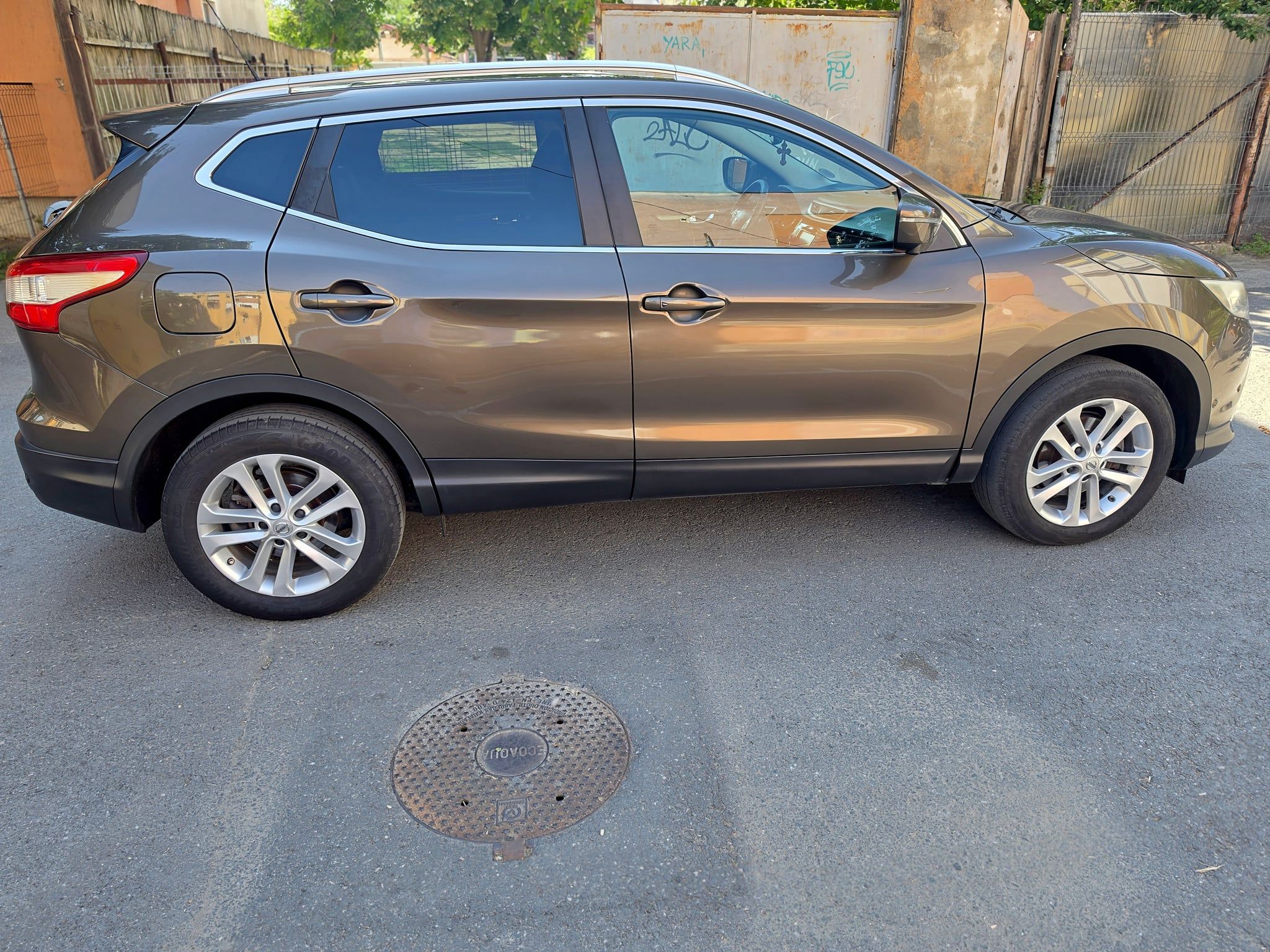 Vând Nissan Qashqai J11 1.6 DCI X-Tronic  TEKNA - 14