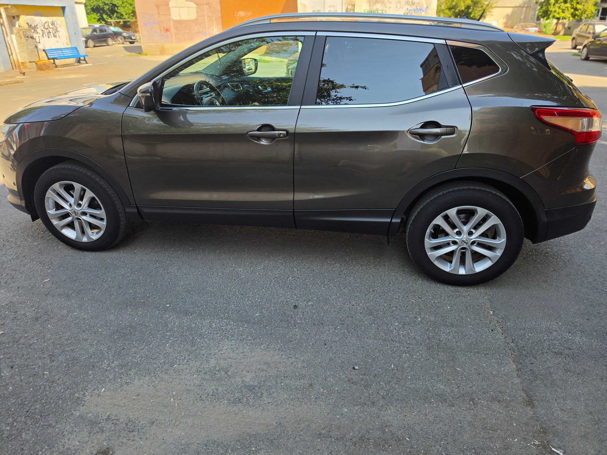 Vând Nissan Qashqai J11 1.6 DCI X-Tronic  TEKNA - 17
