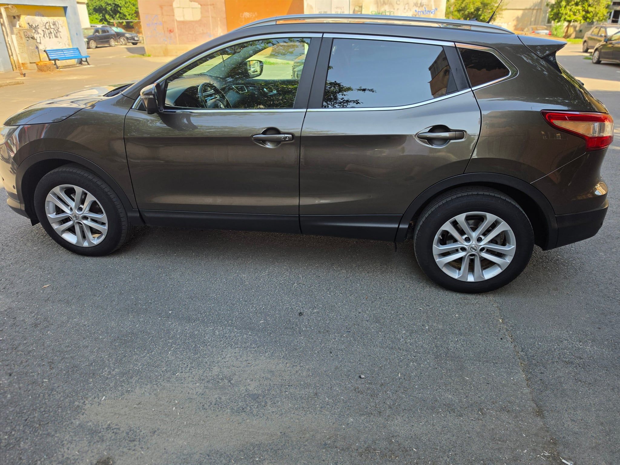 Vând Nissan Qashqai J11 1.6 DCI X-Tronic  TEKNA - 16