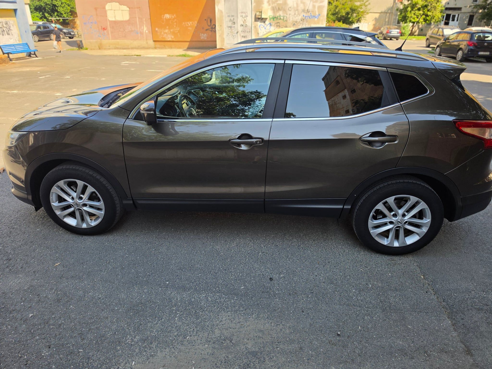 Vând Nissan Qashqai J11 1.6 DCI X-Tronic  TEKNA - 3