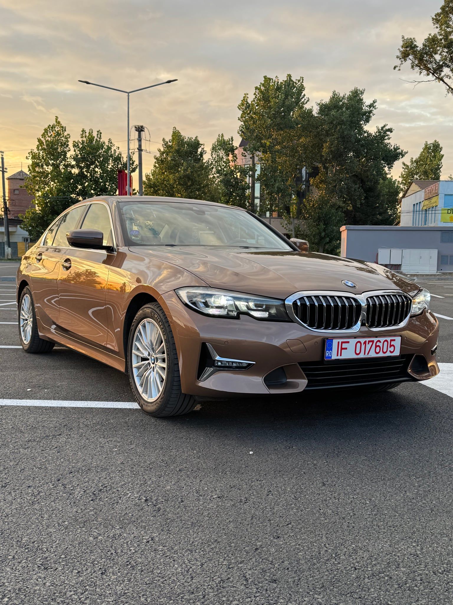 BMW Seria 3 G20 320i Luxury Line | 184 CP | Vermont Bronze Metallic | Vernasca Mocca | 360 | Keyless | 105.908 km - 2