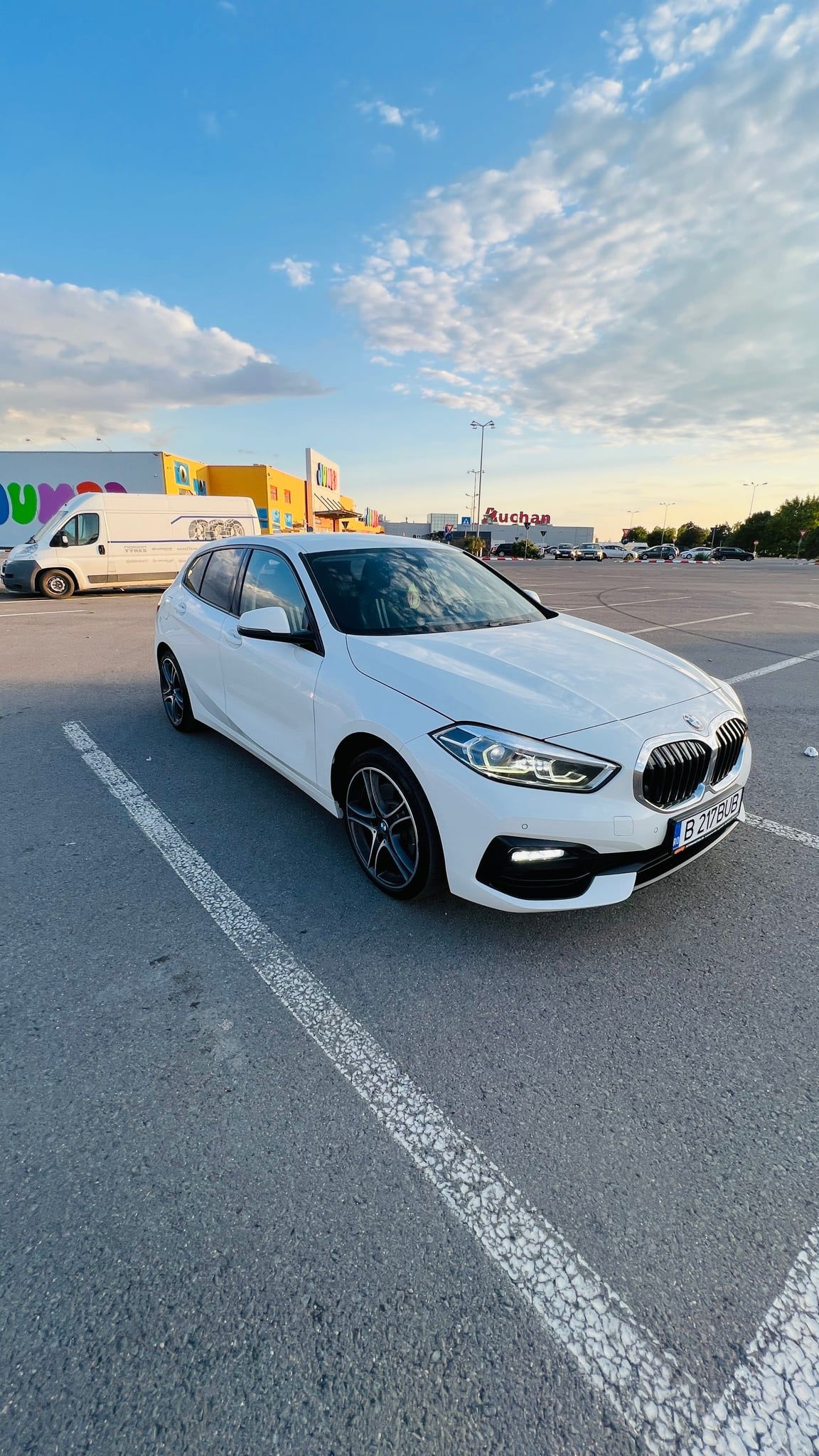 Vând BMW Seria 1 (F40) Sport Line — model 120d, automat, an fabricație 2021. - 5