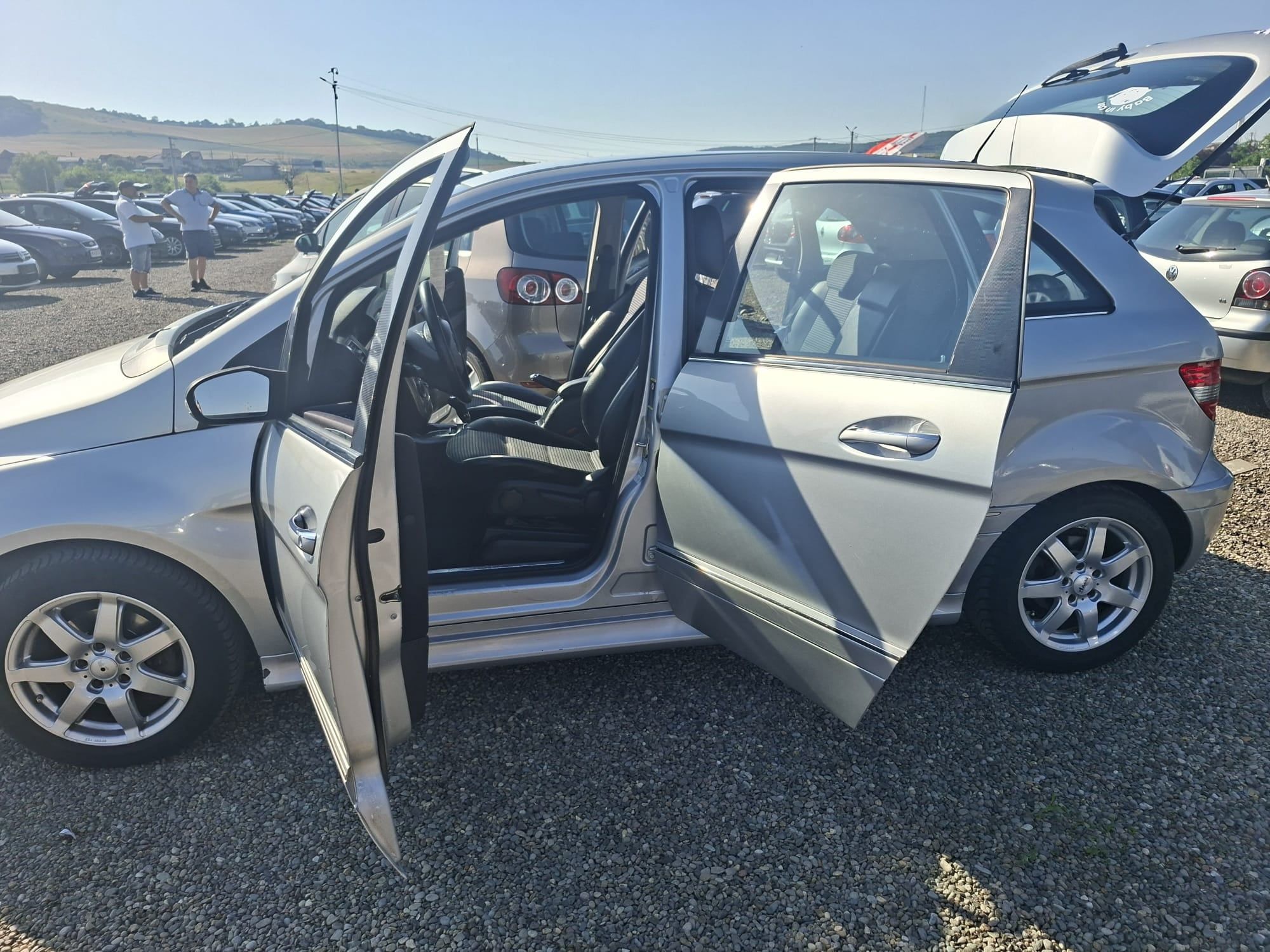 Mercedes  b class  200 - 7