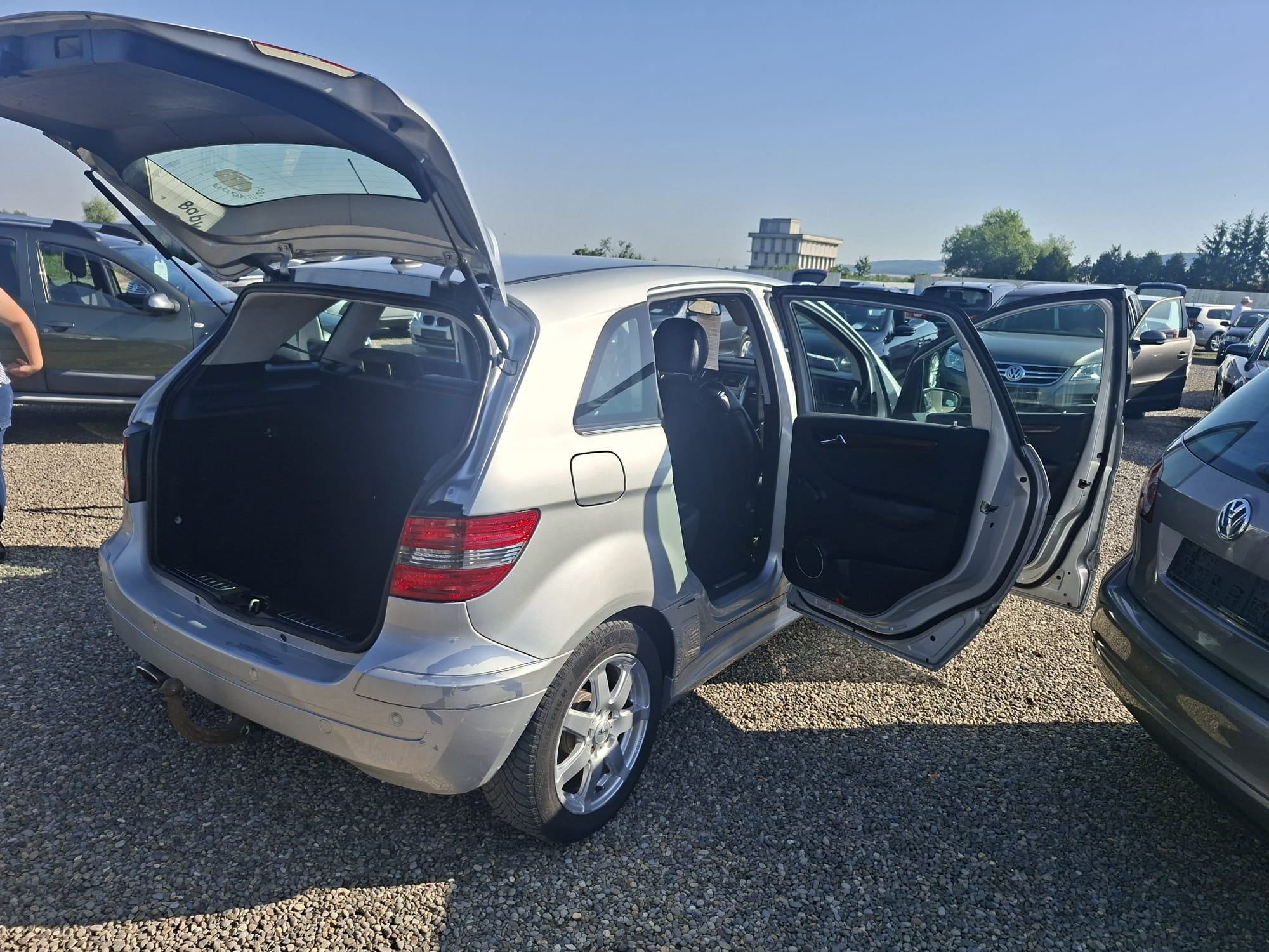 Mercedes  b class  200 - 4