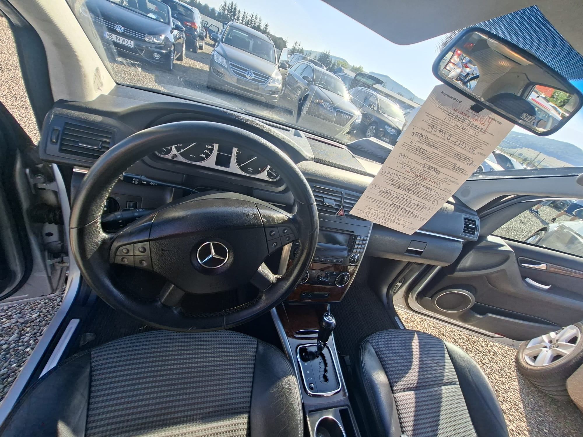 Mercedes  b class  200 - 9