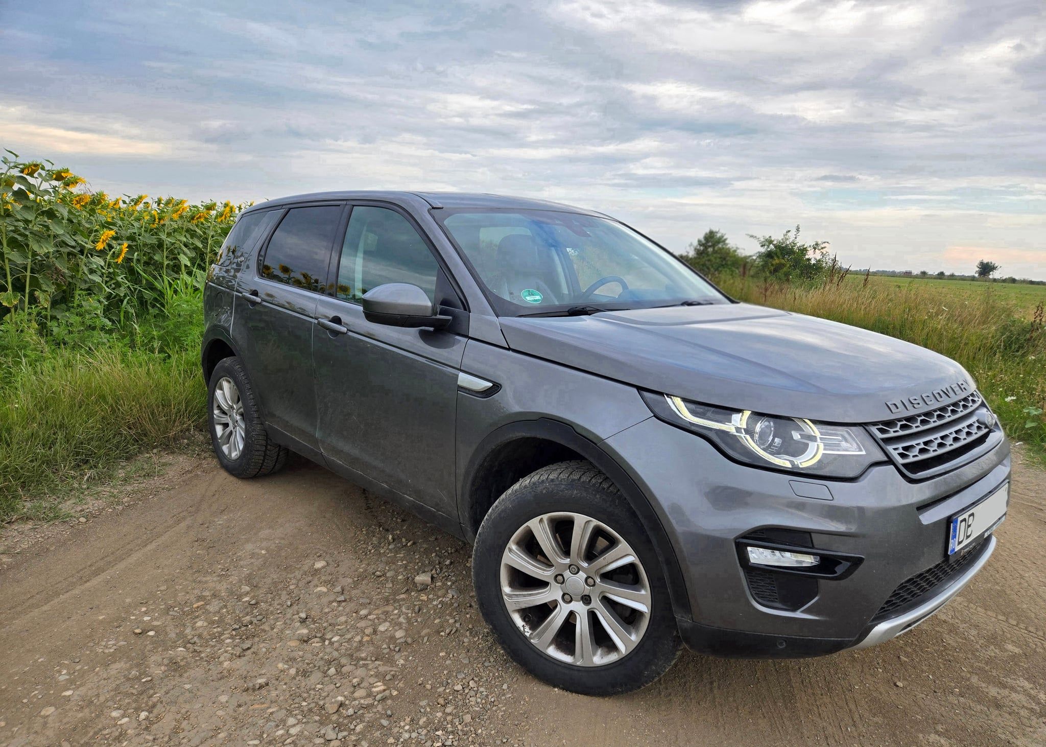 Land Rover Discovery Sport 2015 | Înmatriculat RO | Factură cu TVA inclus | Seria VIN în poze | Vanzare directa sau Schimb cu Skoda Octavia break - 4