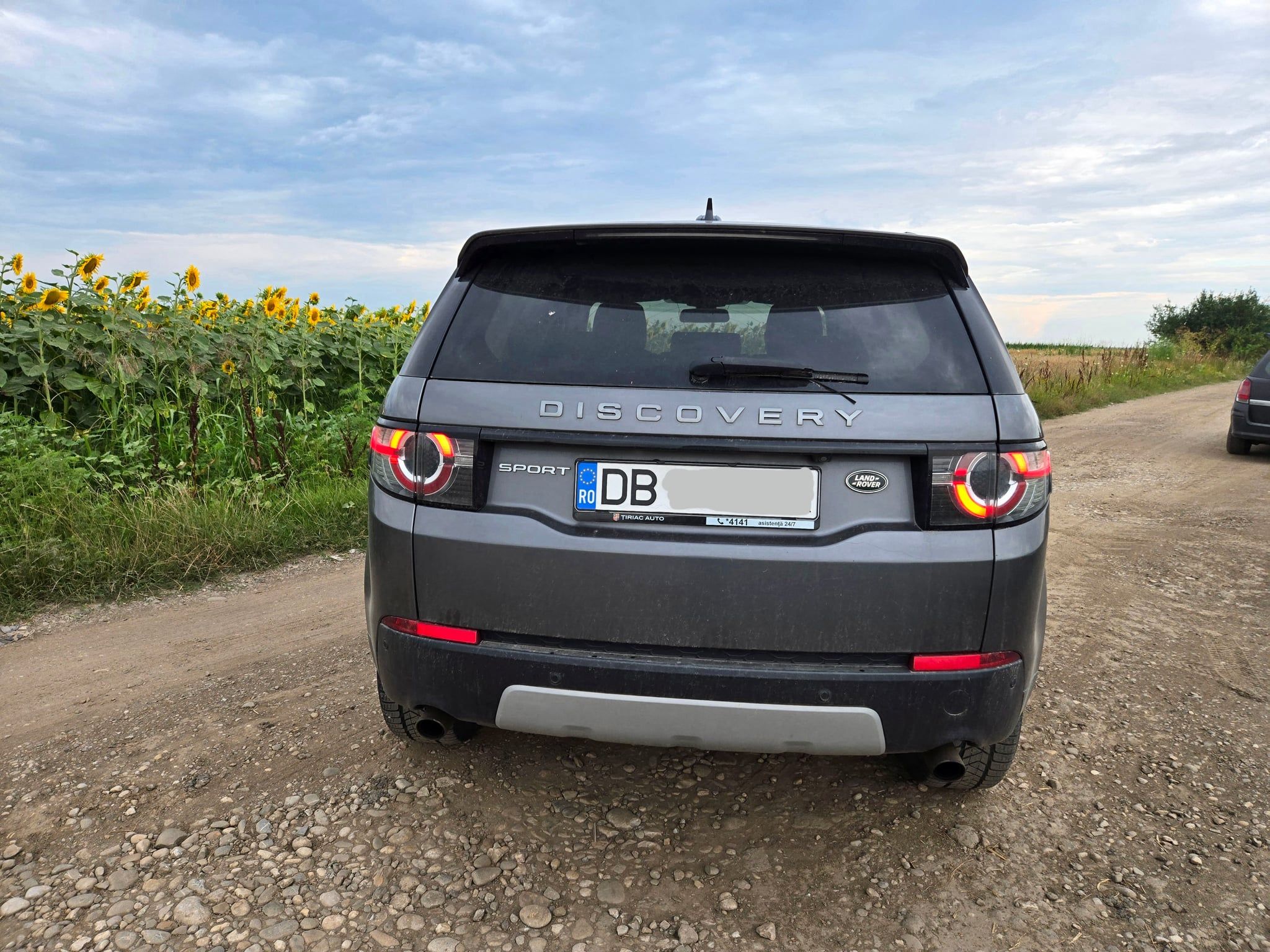 Land Rover Discovery Sport 2015 | Înmatriculat RO | Factură cu TVA inclus | Seria VIN în poze | Vanzare directa sau Schimb cu Skoda Octavia break - 11