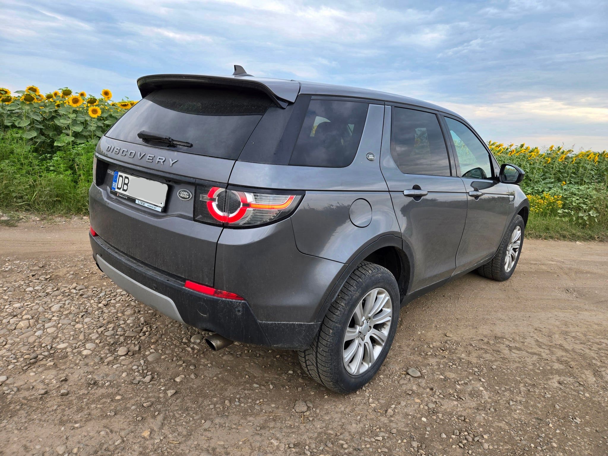Land Rover Discovery Sport 2015 | Înmatriculat RO | Factură cu TVA inclus | Seria VIN în poze | Vanzare directa sau Schimb cu Skoda Octavia break - 10