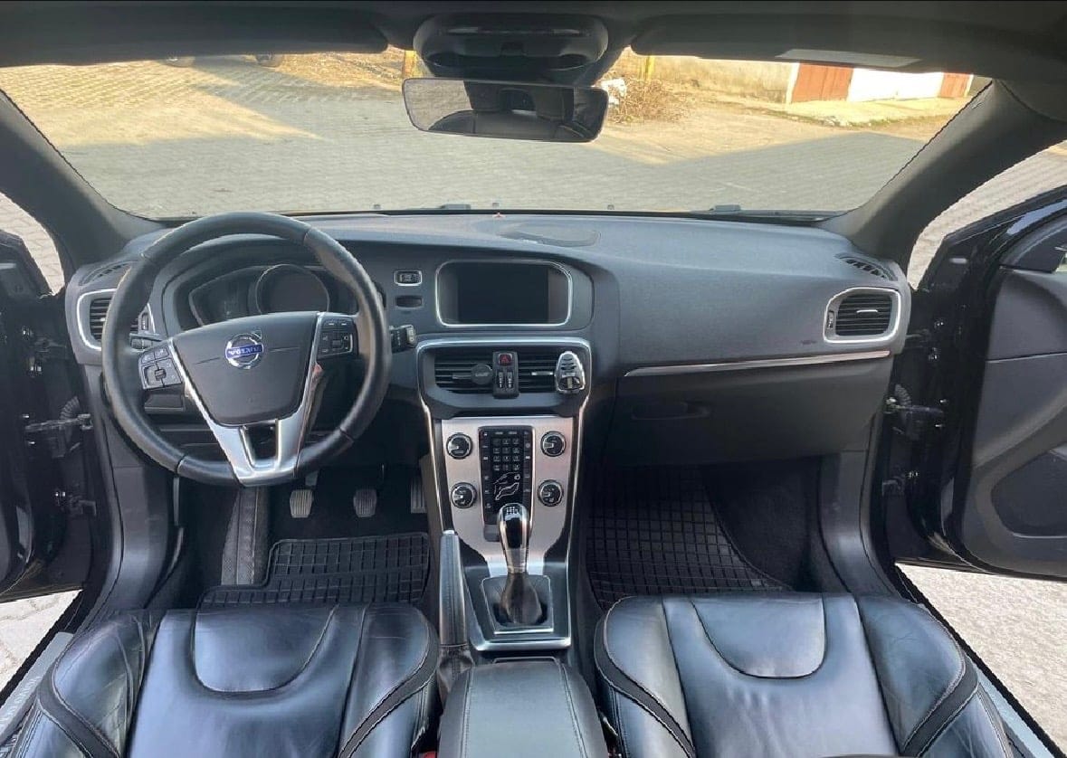 VOLVO V40 D2 (ocean race) 2016 - 5