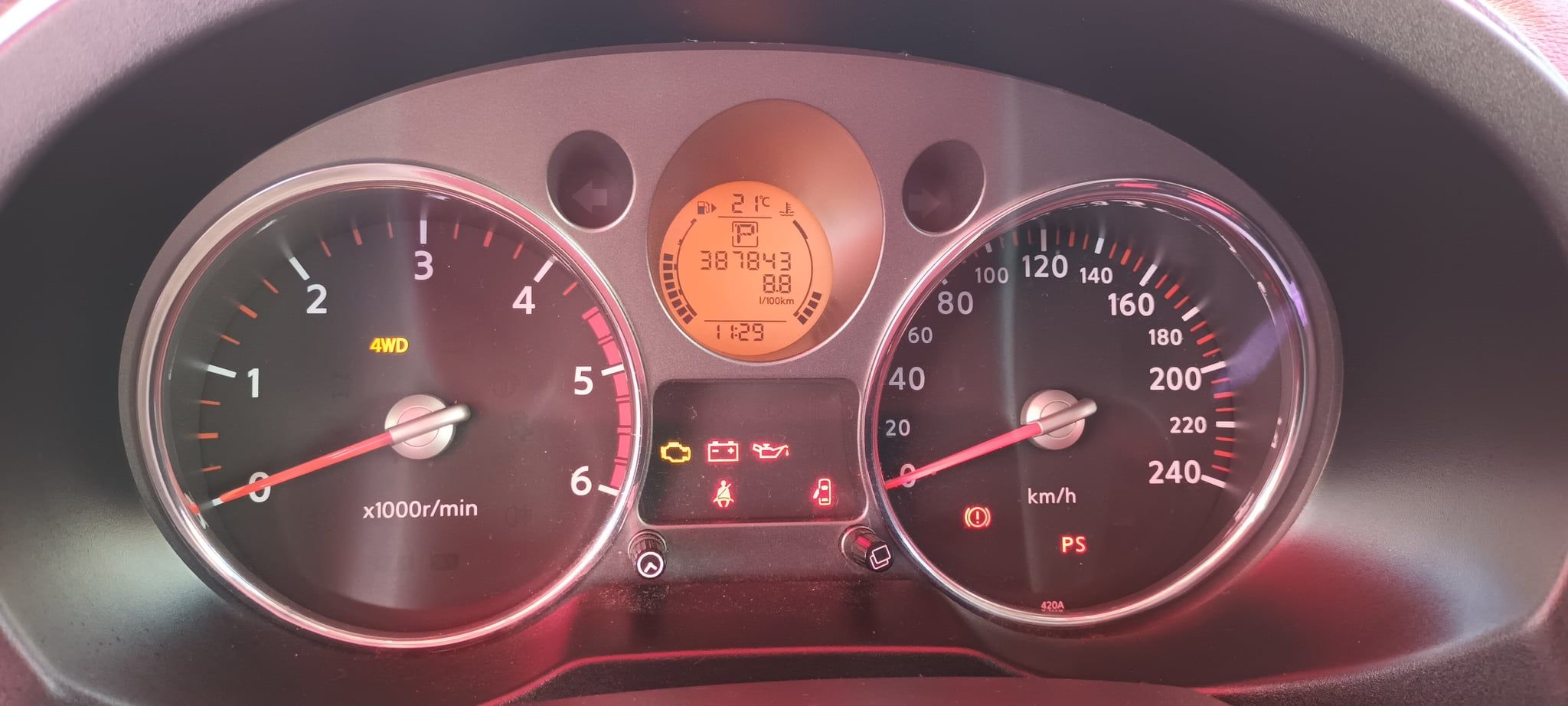 Nissan X-Trail T31 automat - 4