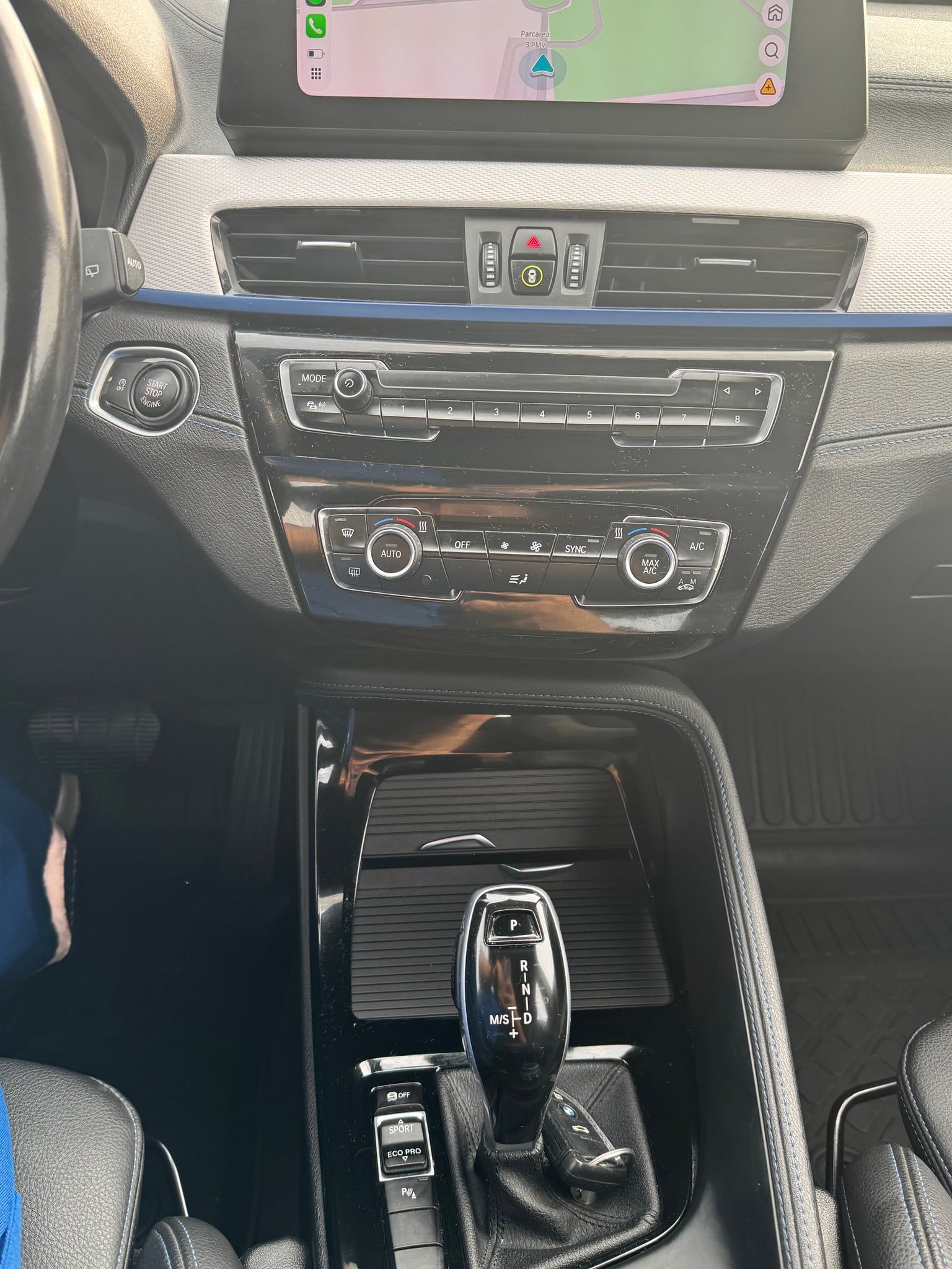 BMW X1 sDrive 20i AT M Sport - 8