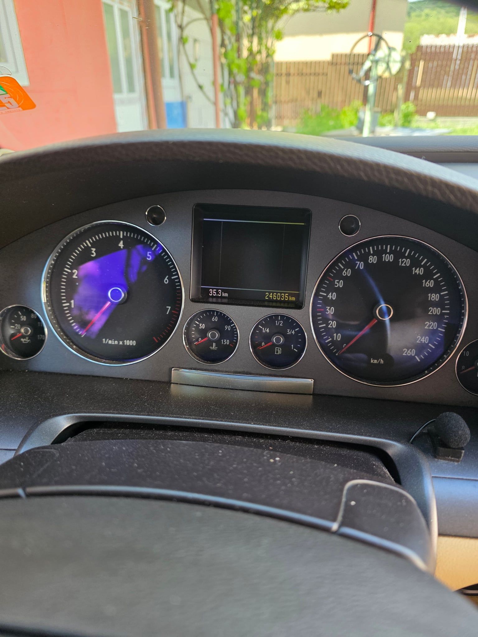 Volkswagen phaeton - 4