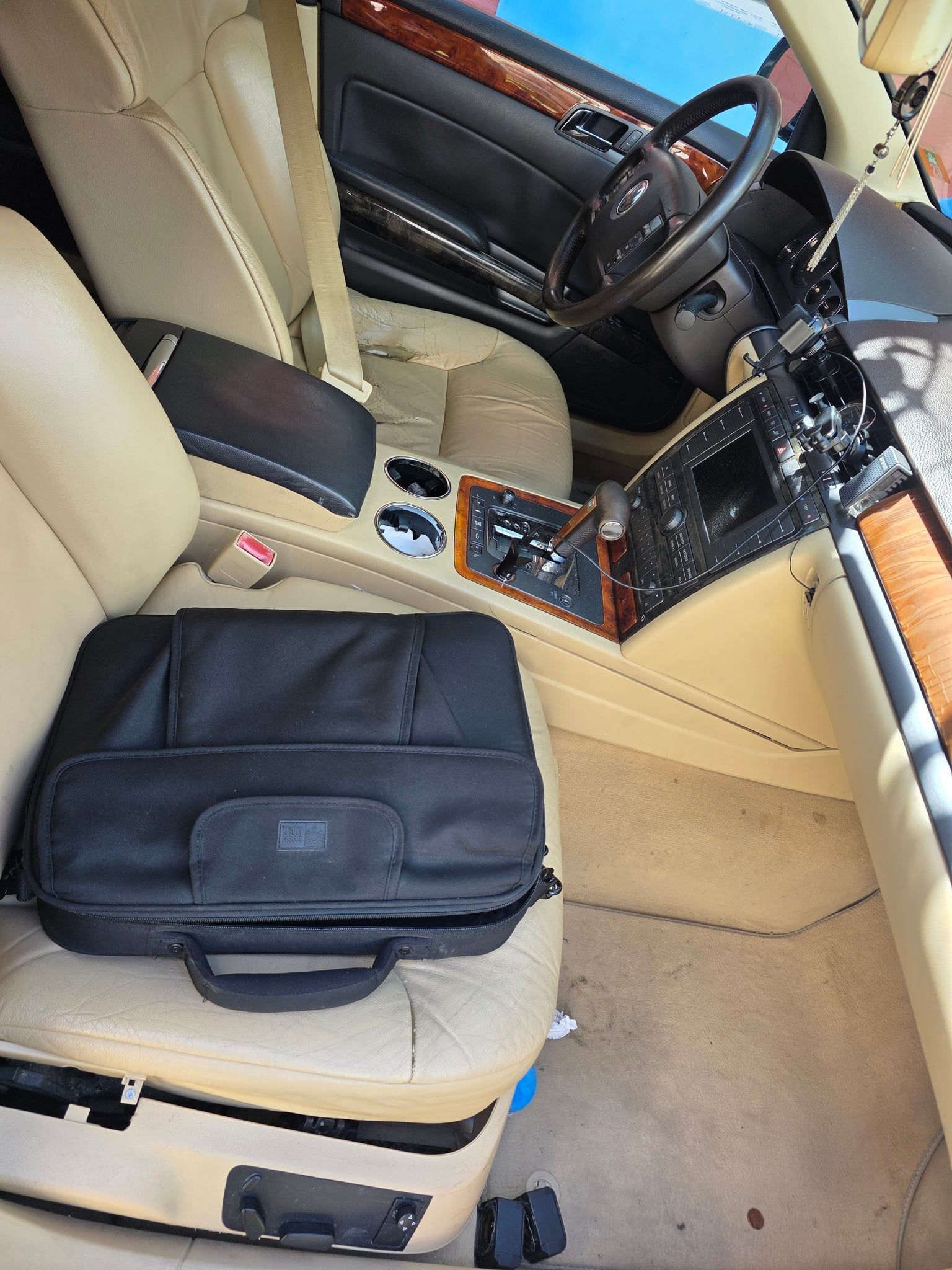 Volkswagen phaeton - 6