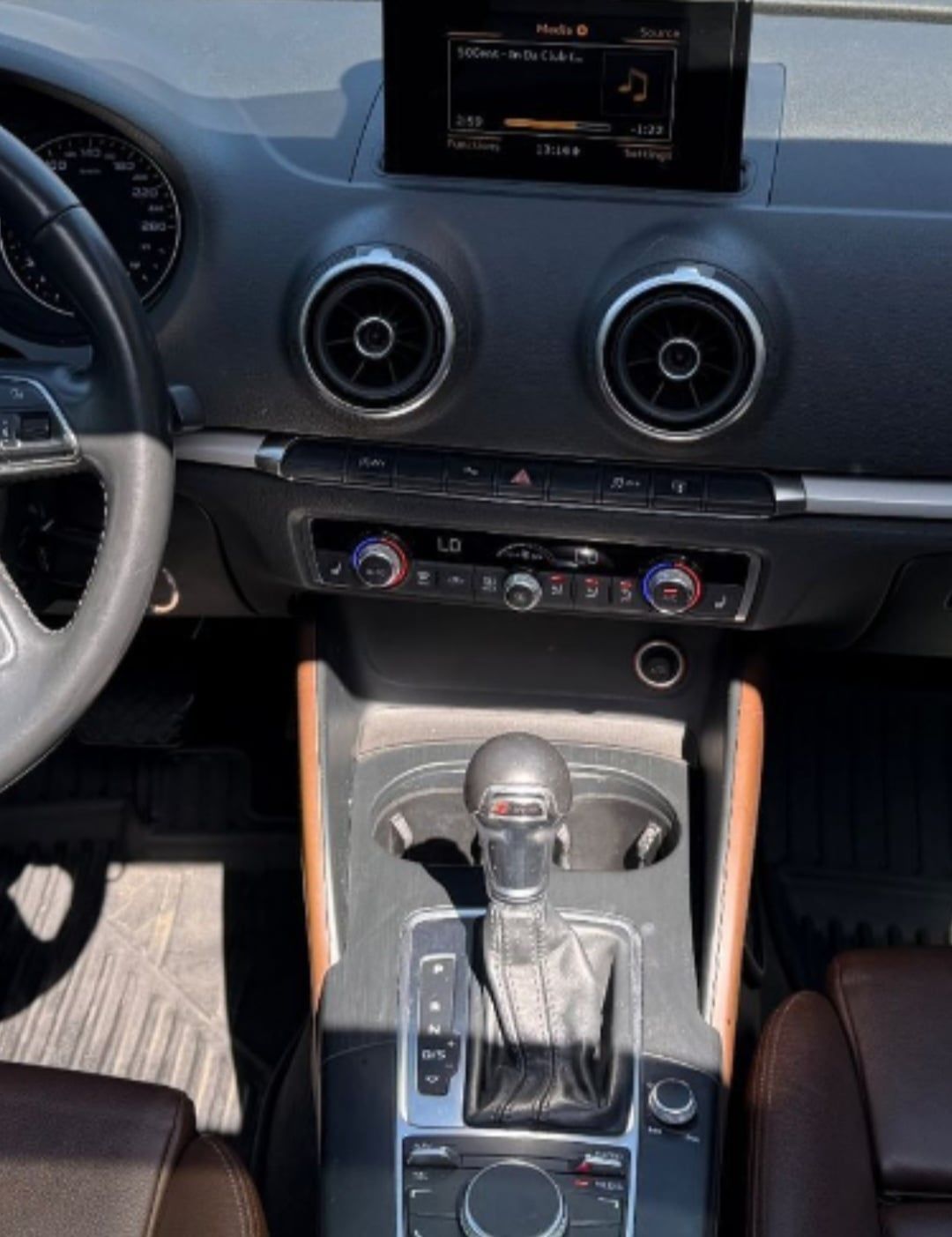 Audi A3 S-line 2015, 1.6 tdi, limuzina - 6