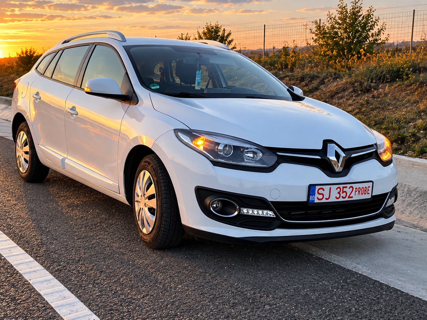Renaul Megane III Facelift 1.5 dCi - 110 Cp euro 5 - 7