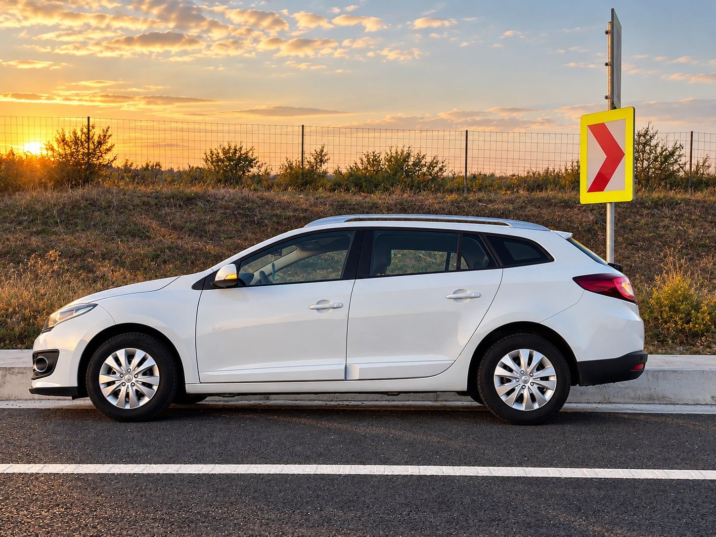 Renaul Megane III Facelift 1.5 dCi - 110 Cp euro 5 - 10