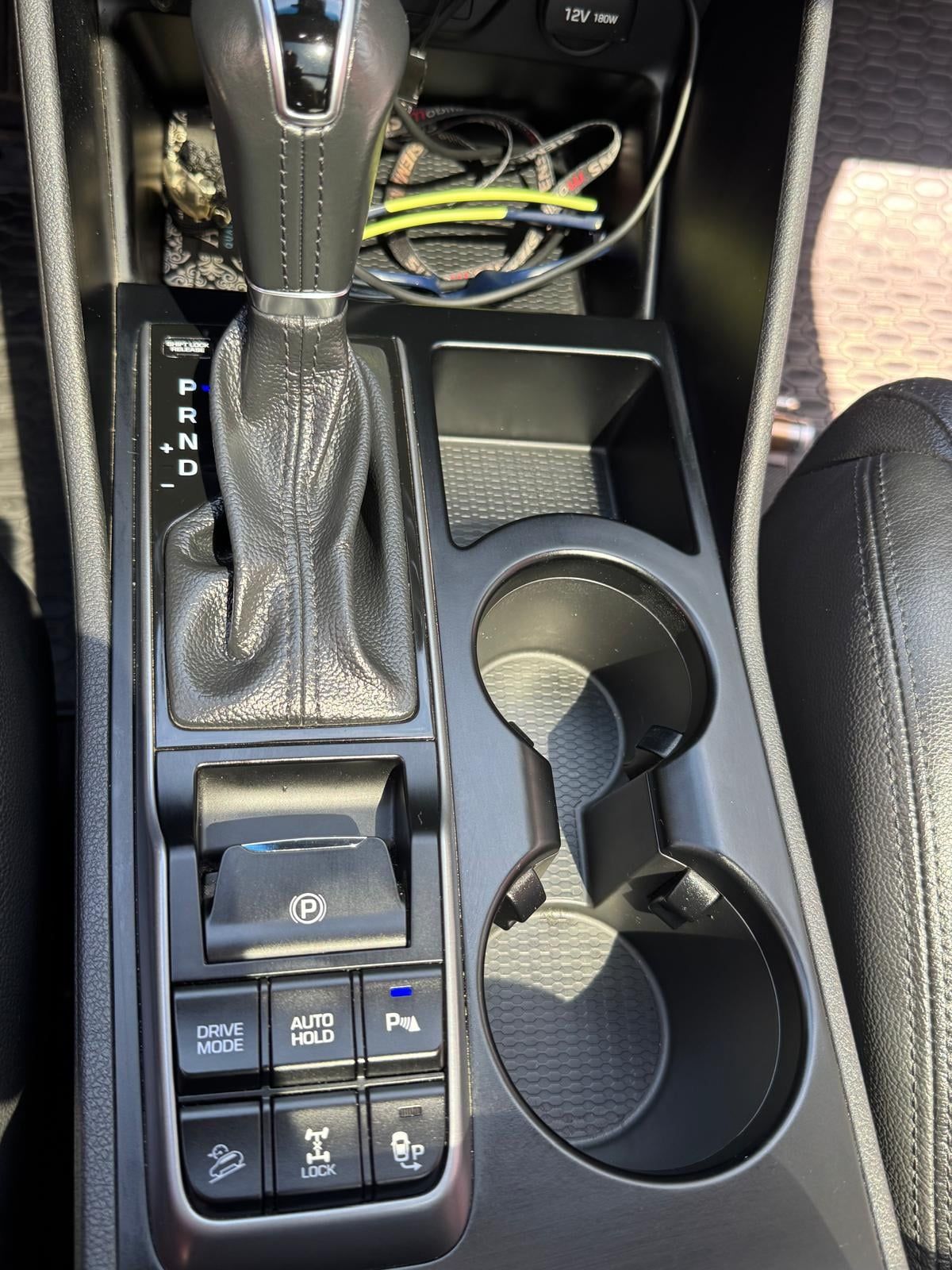 Hyundai Tucson 1.6 T-GDI TLE 4WD  7DCT Luxury / Premium 1.6 benzină 177 CP Euro 6 | Automat - 18