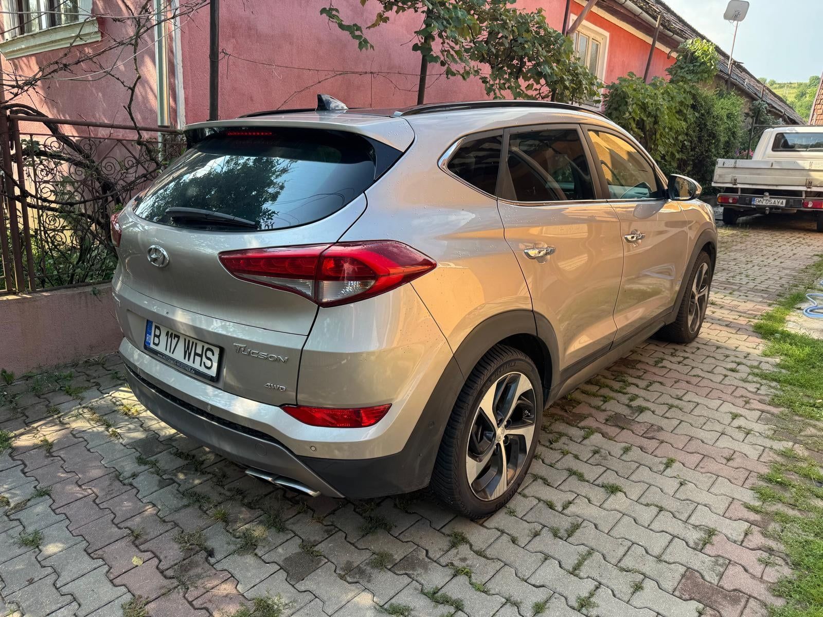 Hyundai Tucson 1.6 T-GDI TLE 4WD  7DCT Luxury / Premium 1.6 benzină 177 CP Euro 6 | Automat - 3