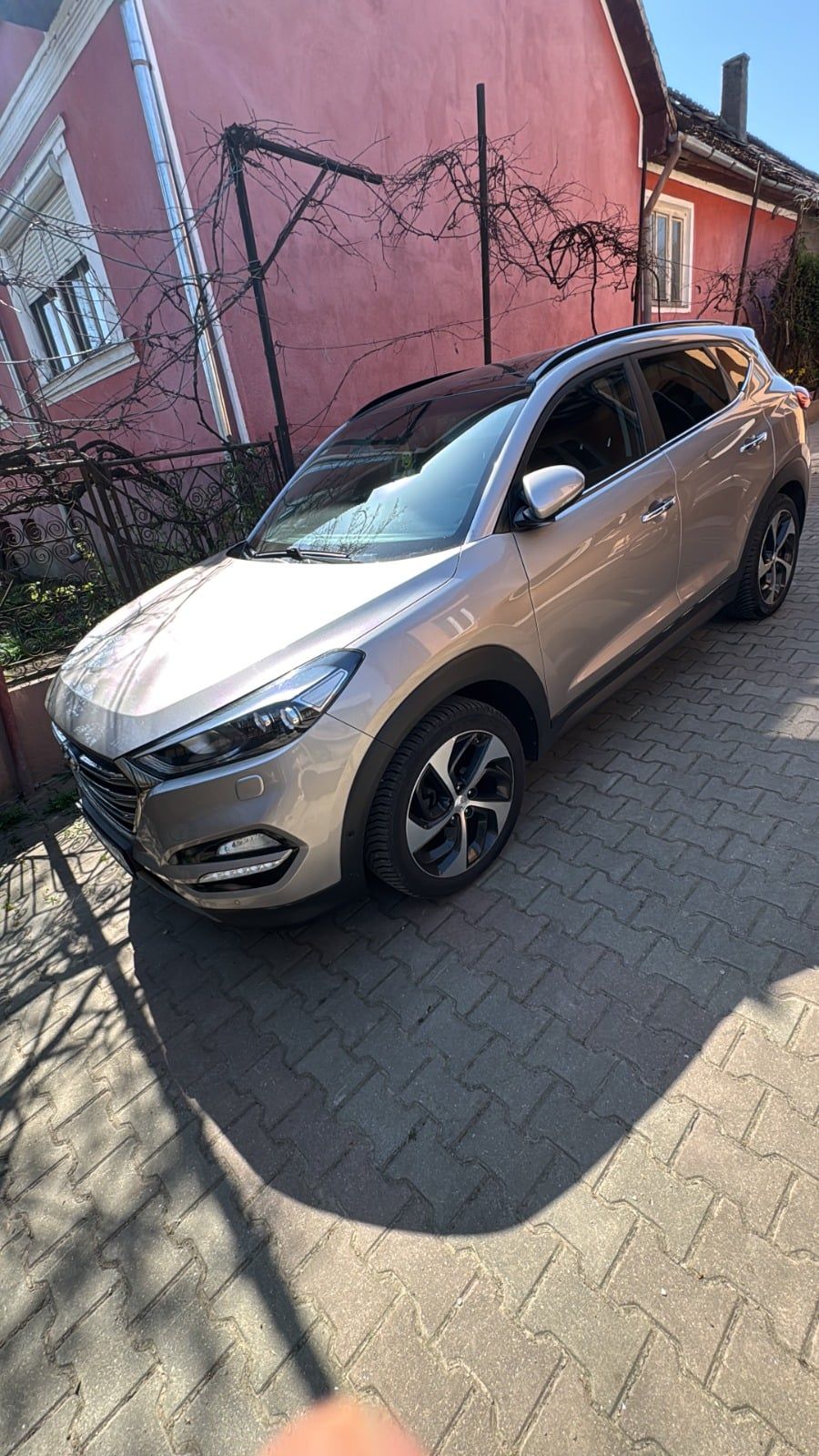 Hyundai Tucson 1.6 T-GDI TLE 4WD  7DCT Luxury / Premium 1.6 benzină 177 CP Euro 6 | Automat - 4