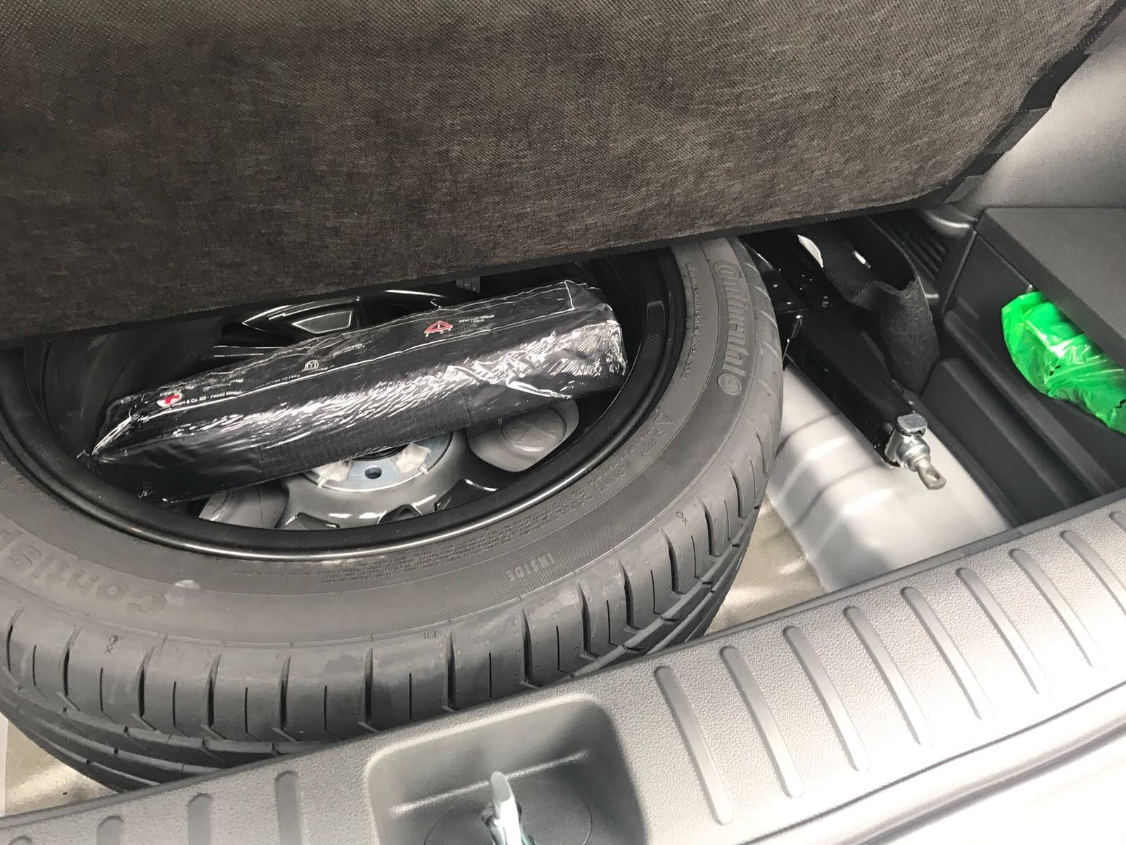 Hyundai Tucson 1.6 T-GDI TLE 4WD  7DCT Luxury / Premium 1.6 benzină 177 CP Euro 6 | Automat - 7