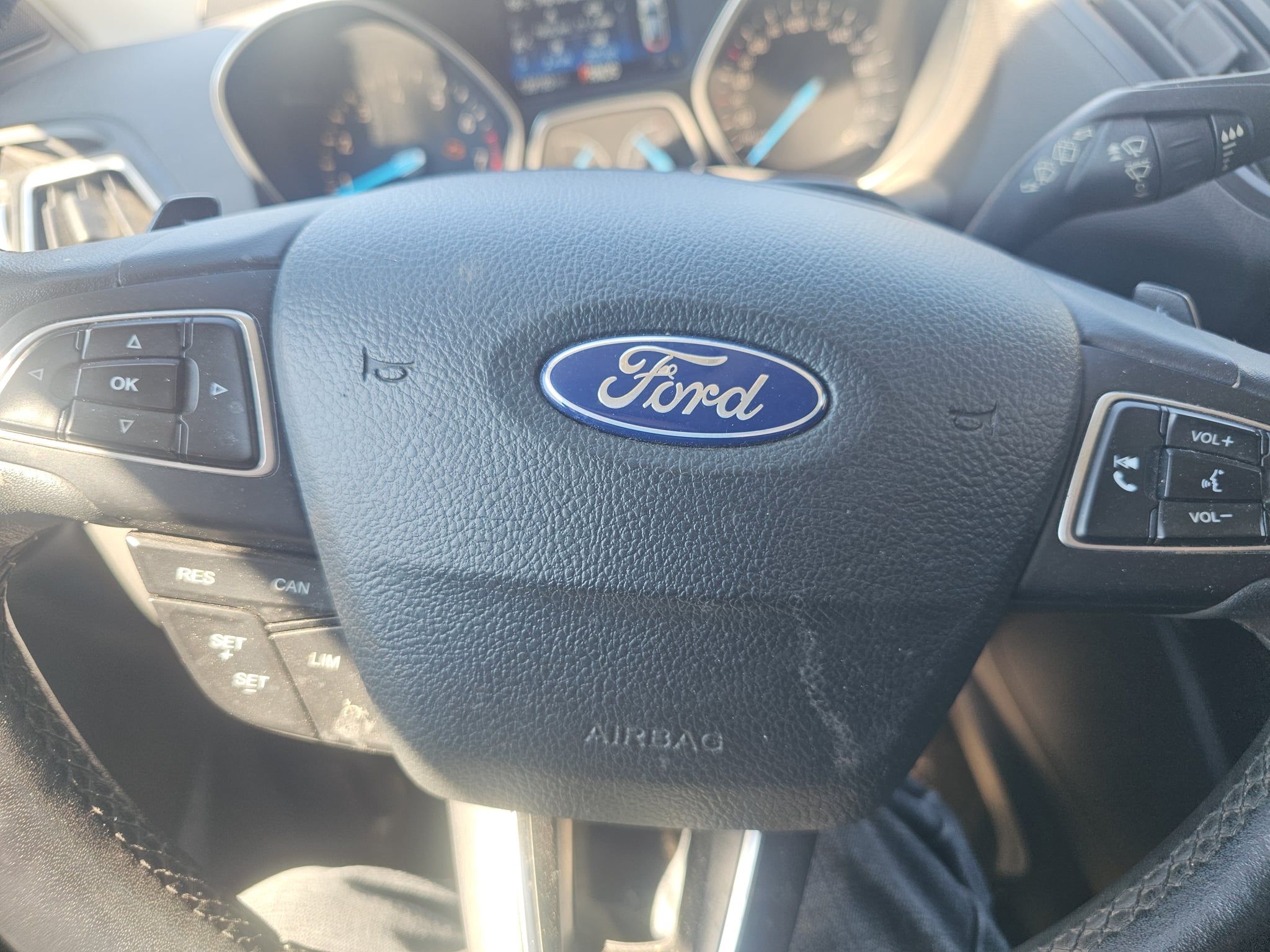 Ford Kuga 1.5 Ecoboost 4x4 Awd - 5