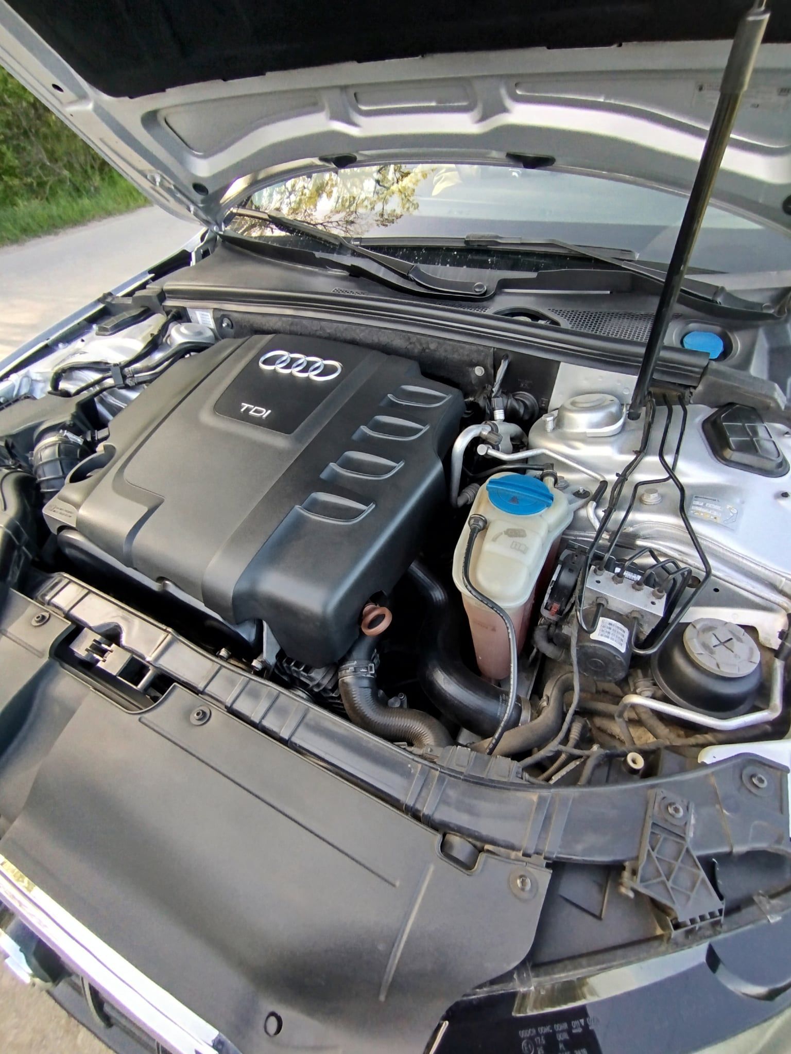 Audi se vinde A4b8  - 5