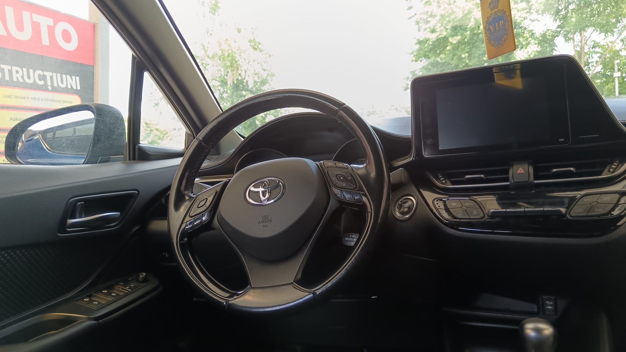 Vând Toyota C-HR - 6