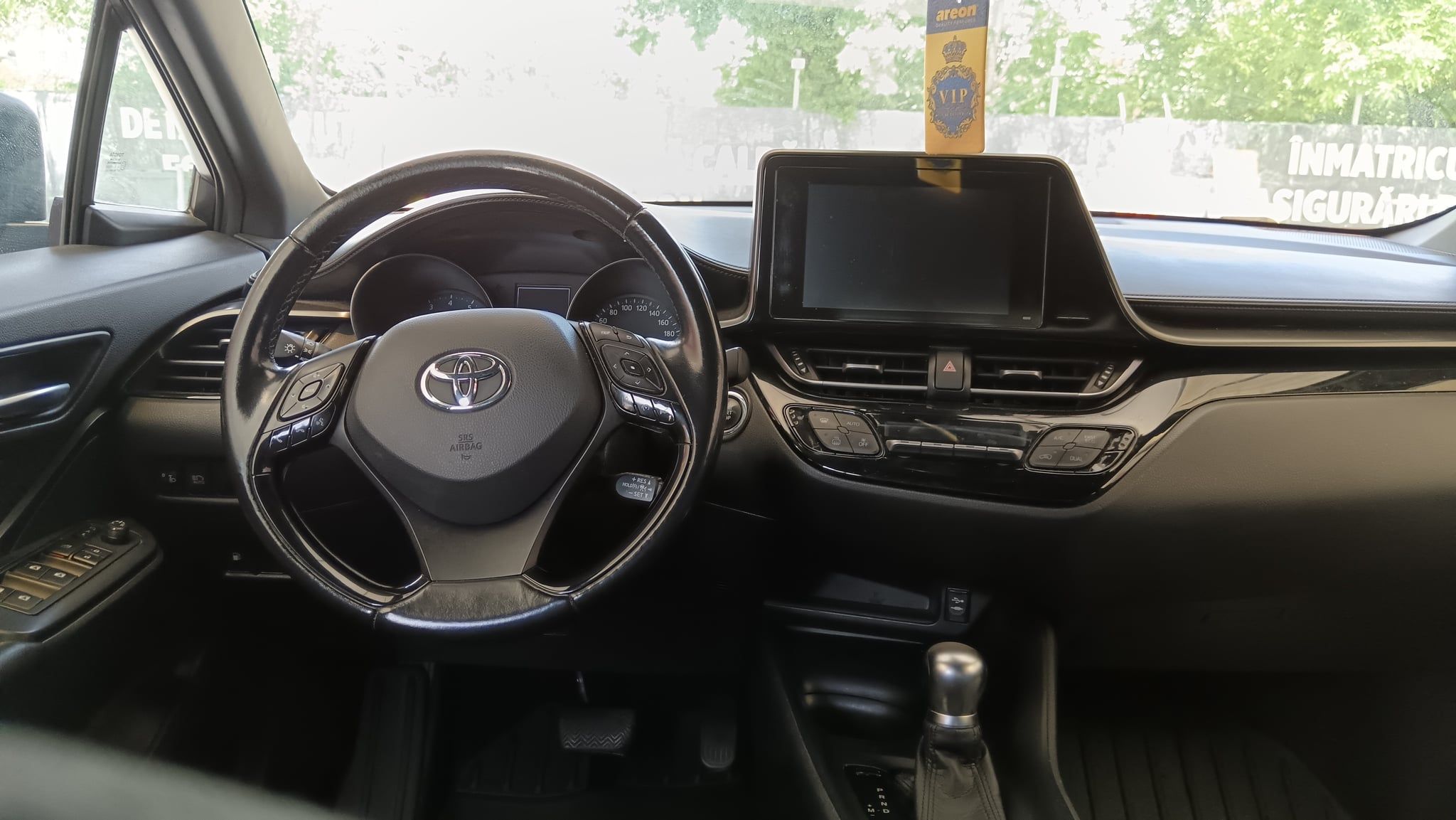 Vând Toyota C-HR - 8