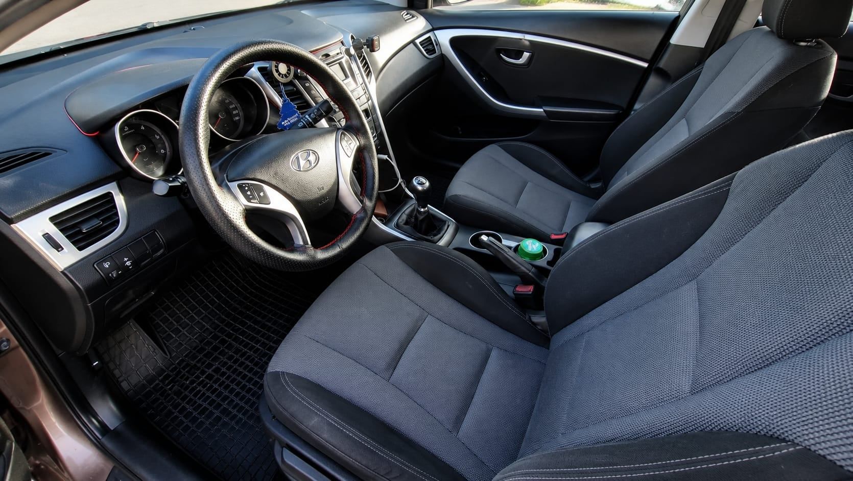 Hyundai i30 - 2013 - Motor 1.6 Diesel - 128 cp - E5 - Stare foarte buna - 7