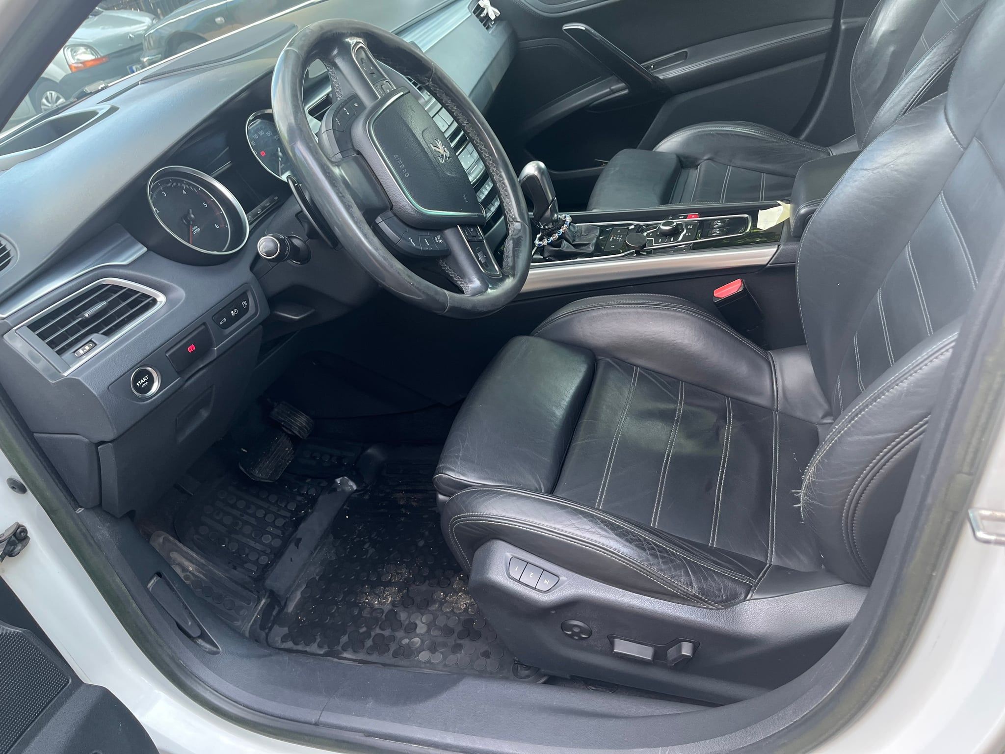 Peugeot 508 SW 2011 - 8