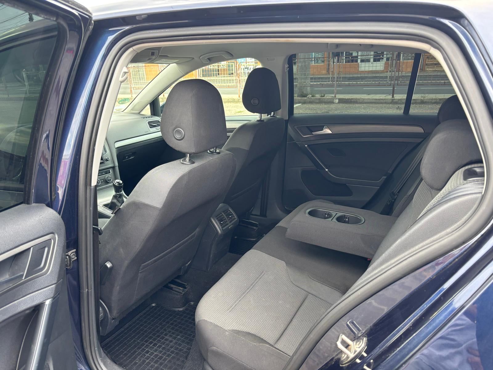 VW Golf 7 - 6