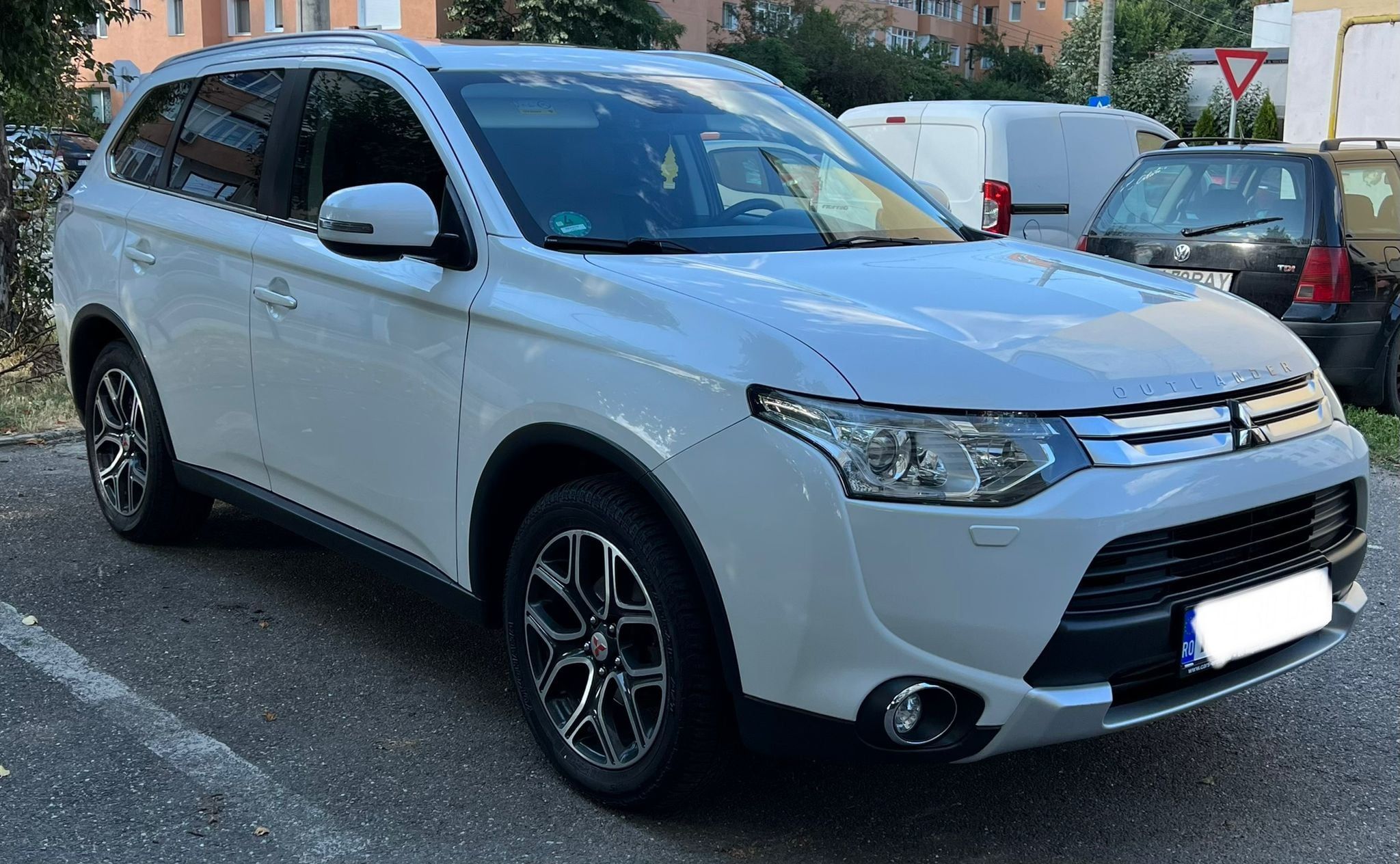 Mitsubishi outlander - 4
