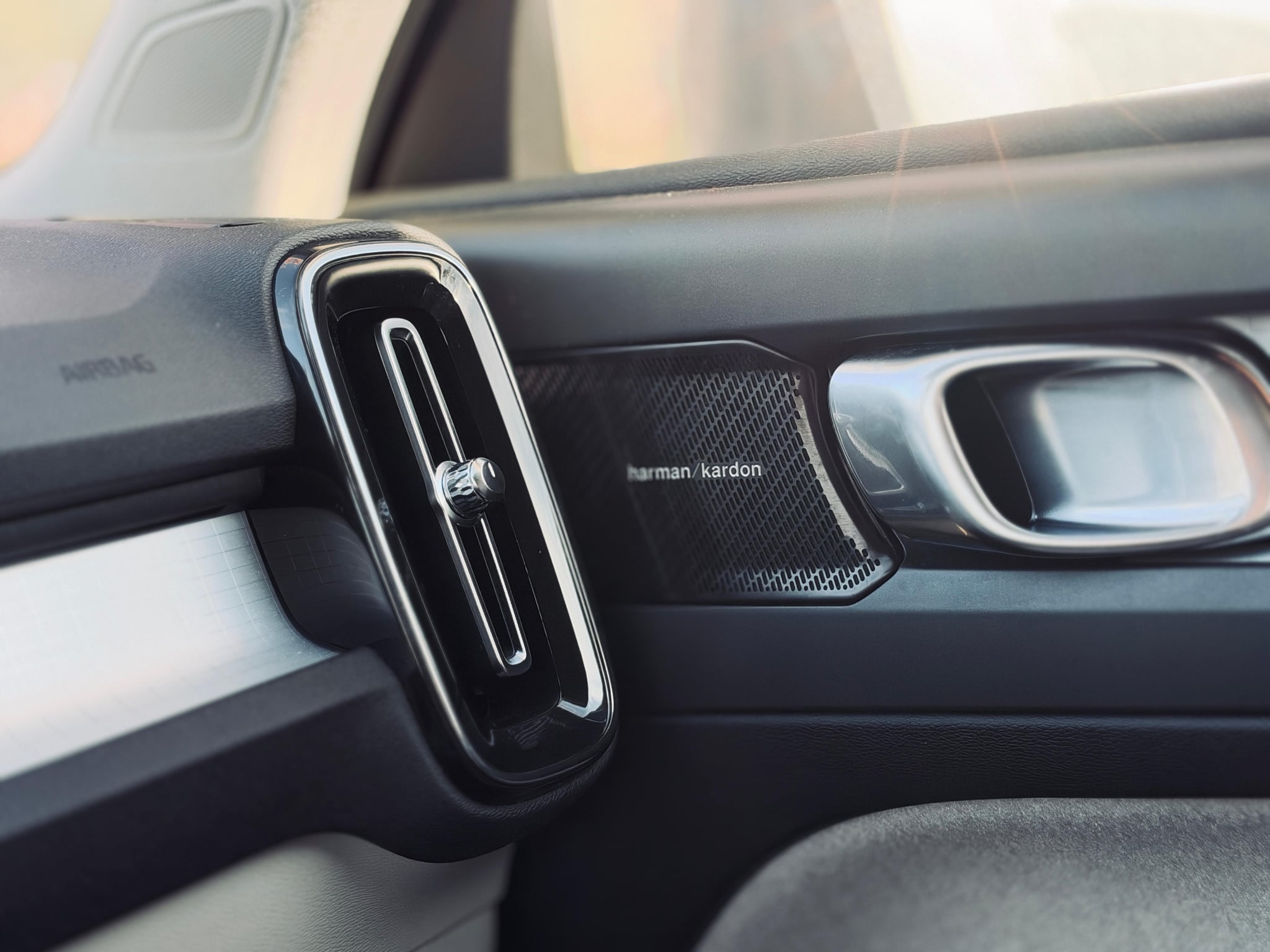 Volvo XC40 AWD  - 13