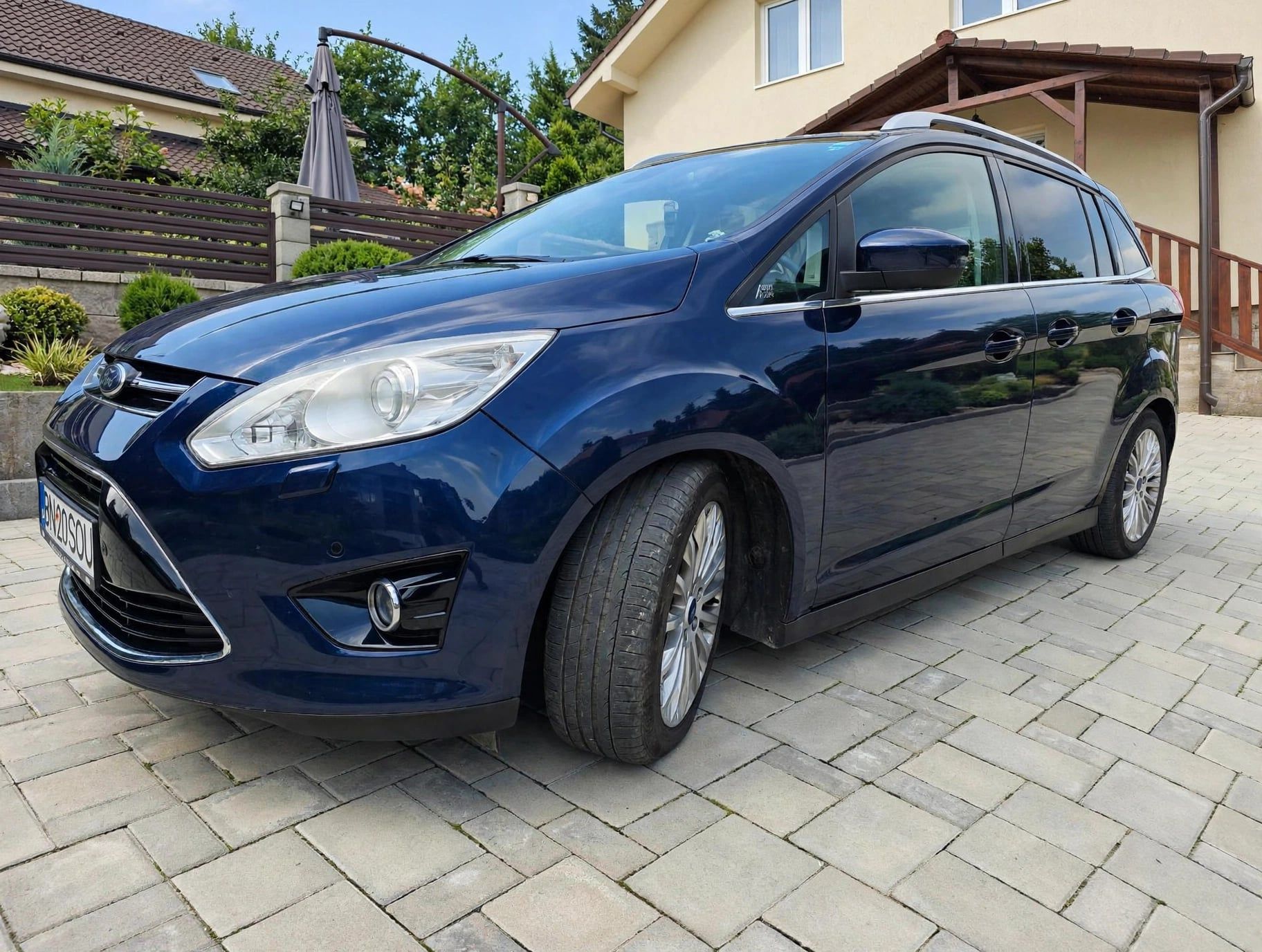 Ford focus grand c-max