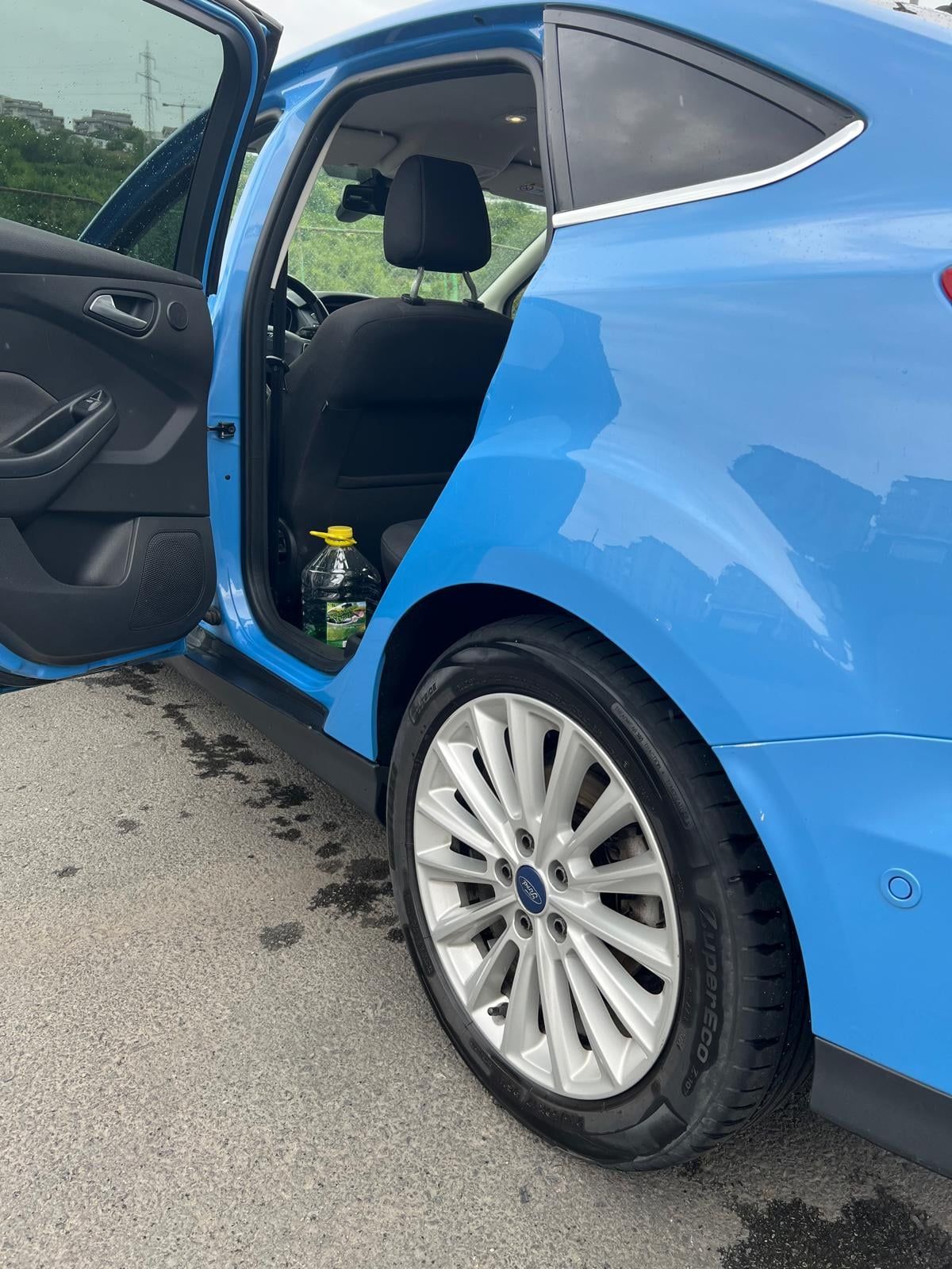 Ford Focus 2018 | Titanium Blue | Automat | Echipare de Top Titanium - 2