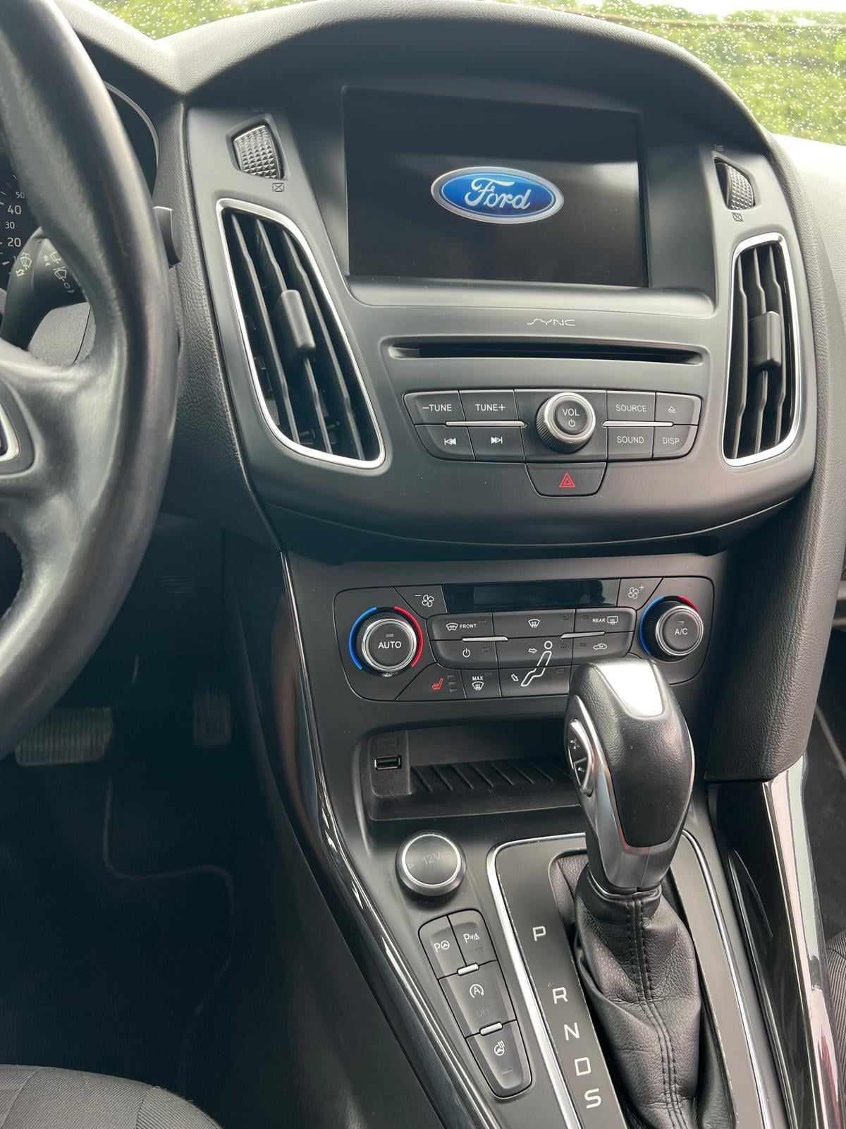 Ford Focus 2018 | Titanium Blue | Automat | Echipare de Top Titanium - 3