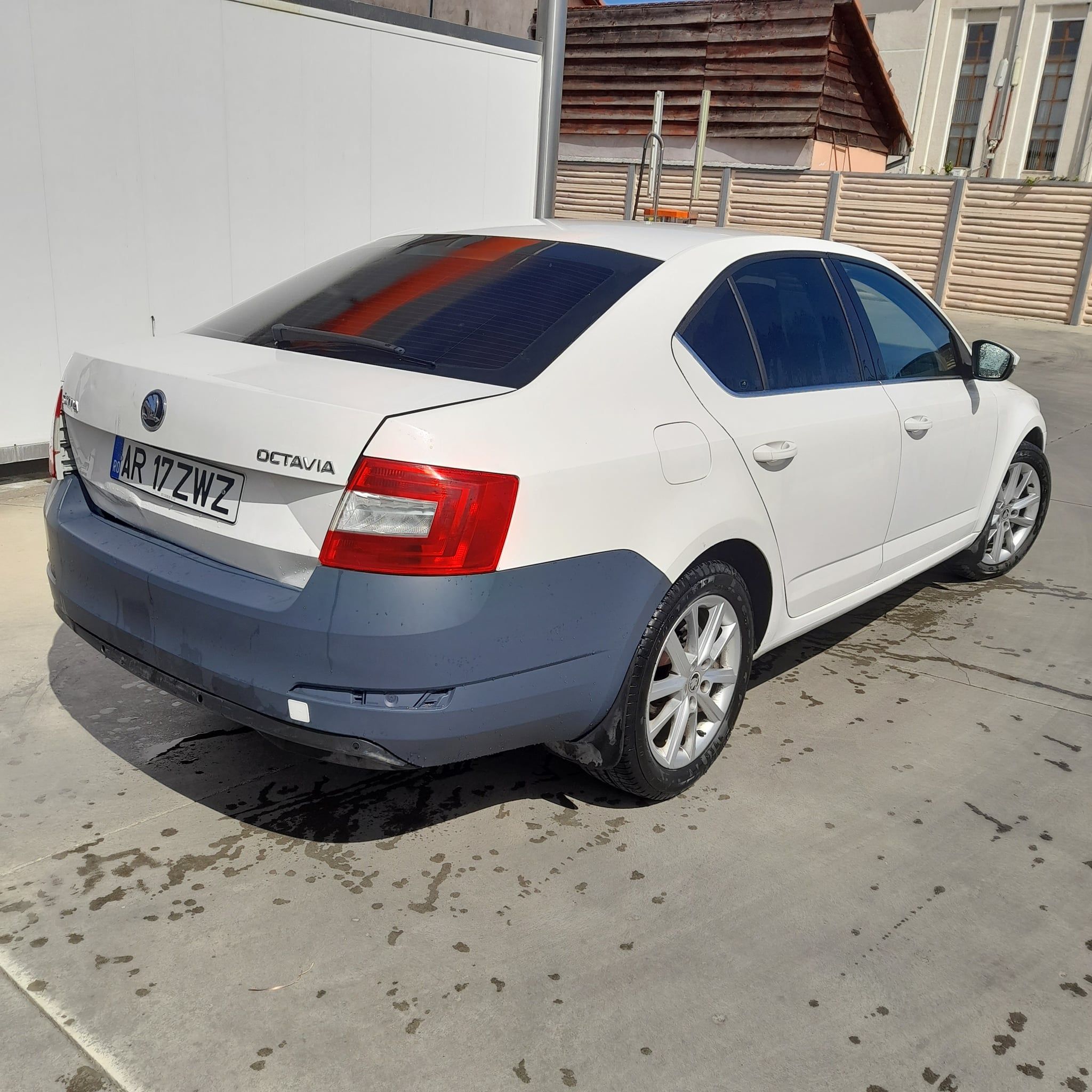 Skoda octavia tdi cutie automata avariata - 3