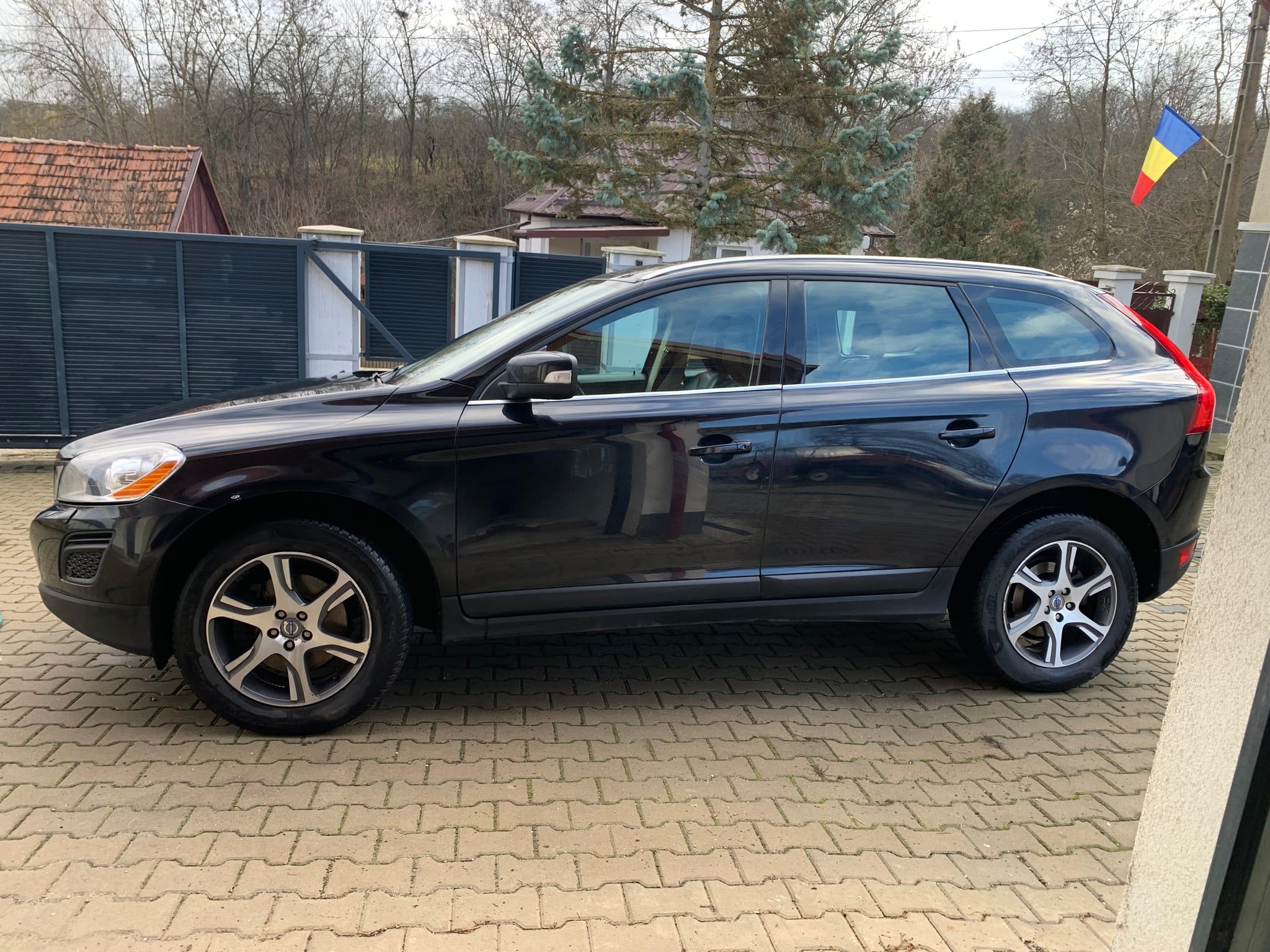 Volvo XC 60negru piele,automată, 4x4,motor 2400, 2012,142000 km, carte service la zi - 8