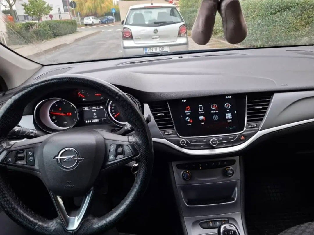 Opel astra k 2017 - 8