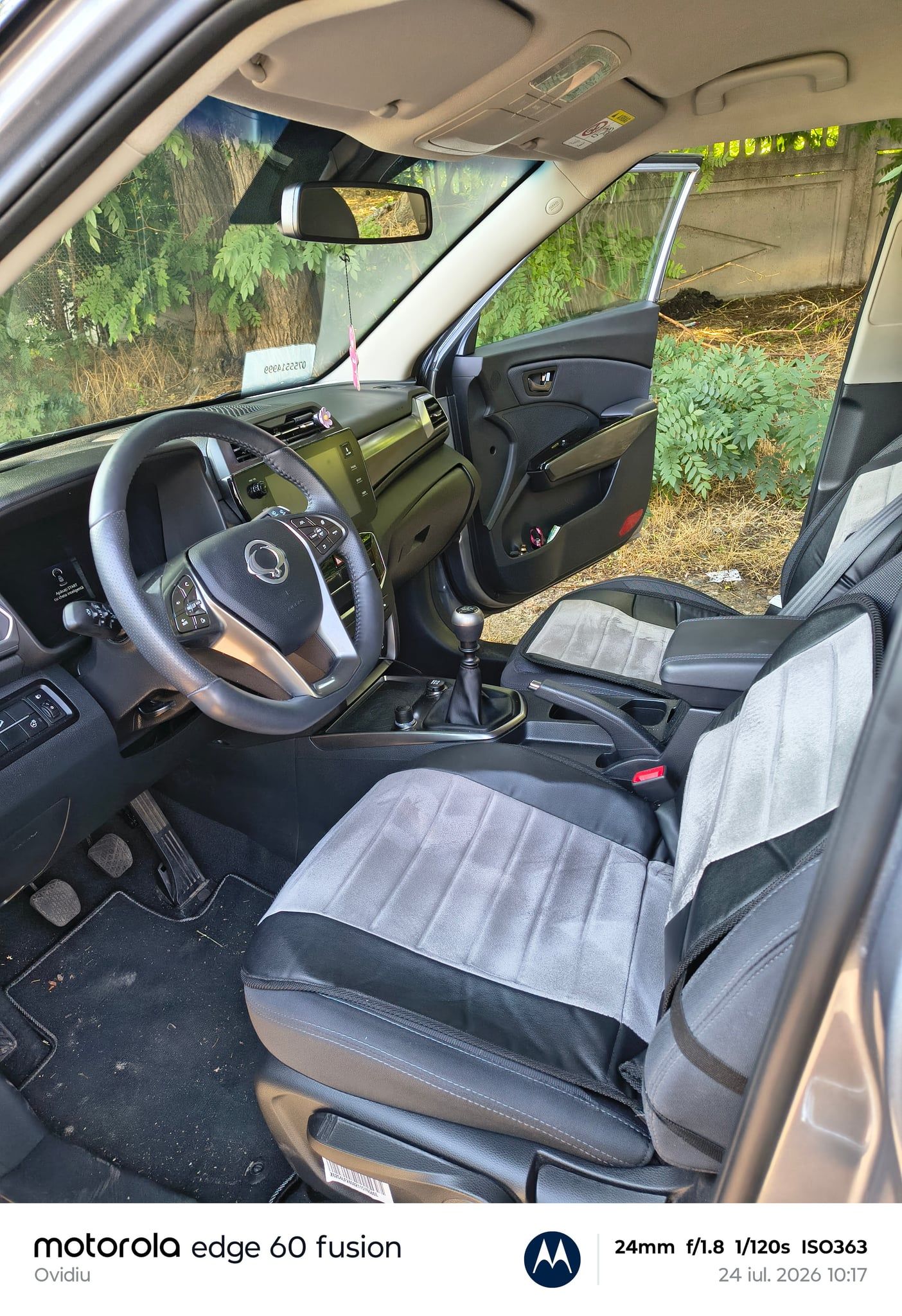 SUV SsangYong Tivoli Smart  - 11